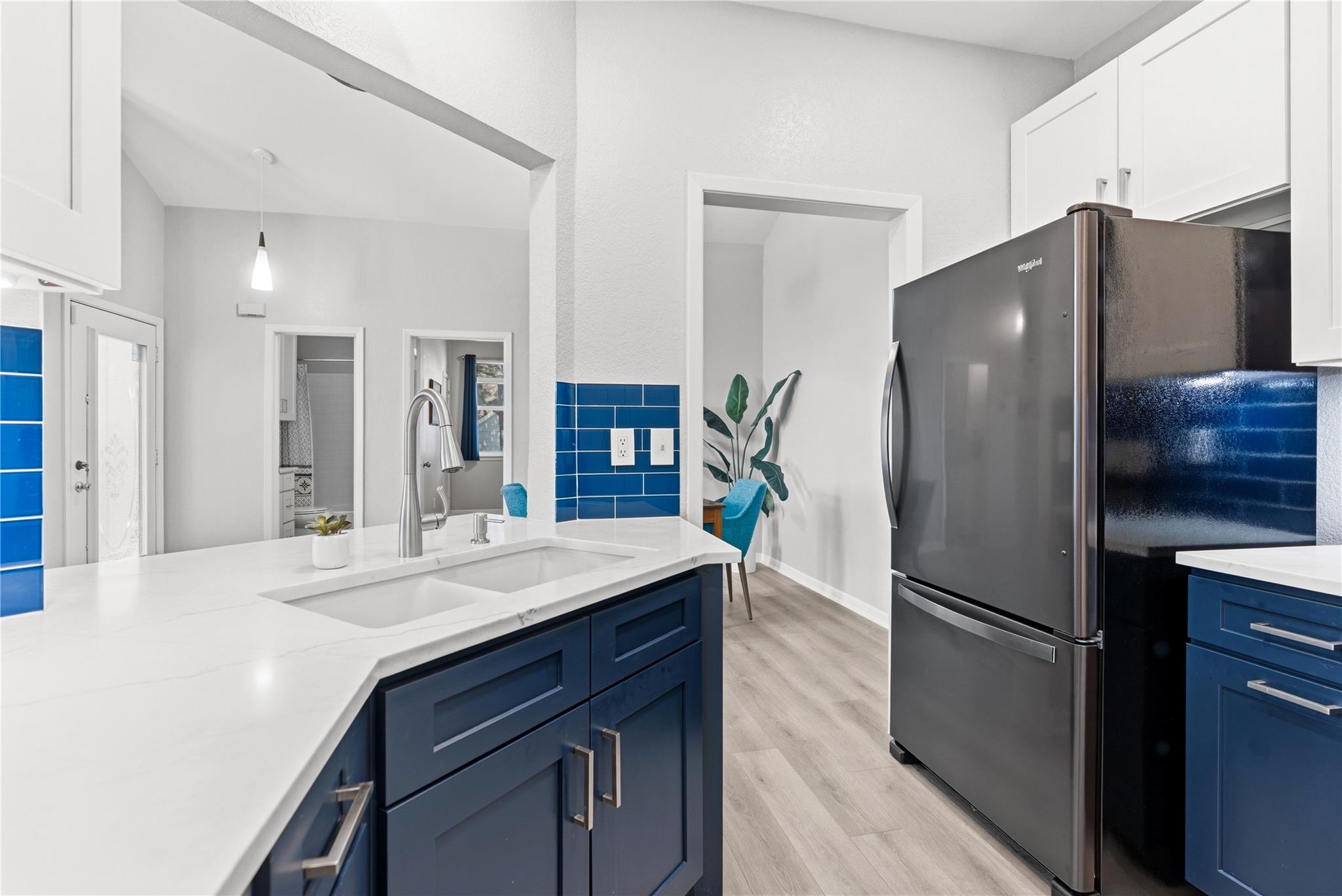 6501 Brush Country Rd # 137, Austin, TX 78749