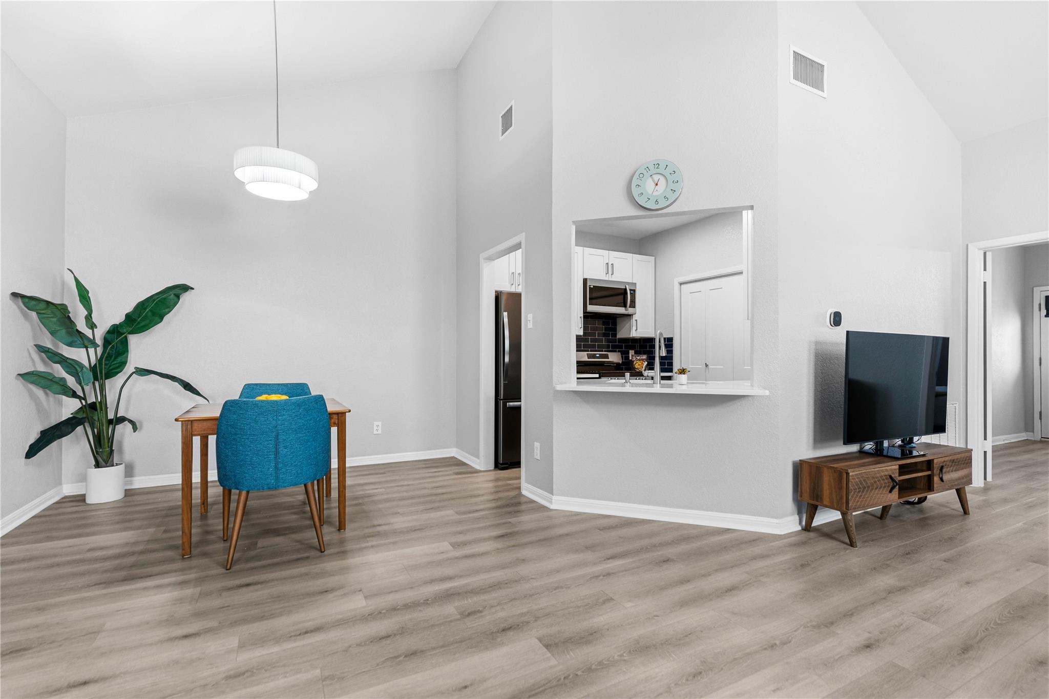 6501 Brush Country Rd # 137, Austin, TX 78749