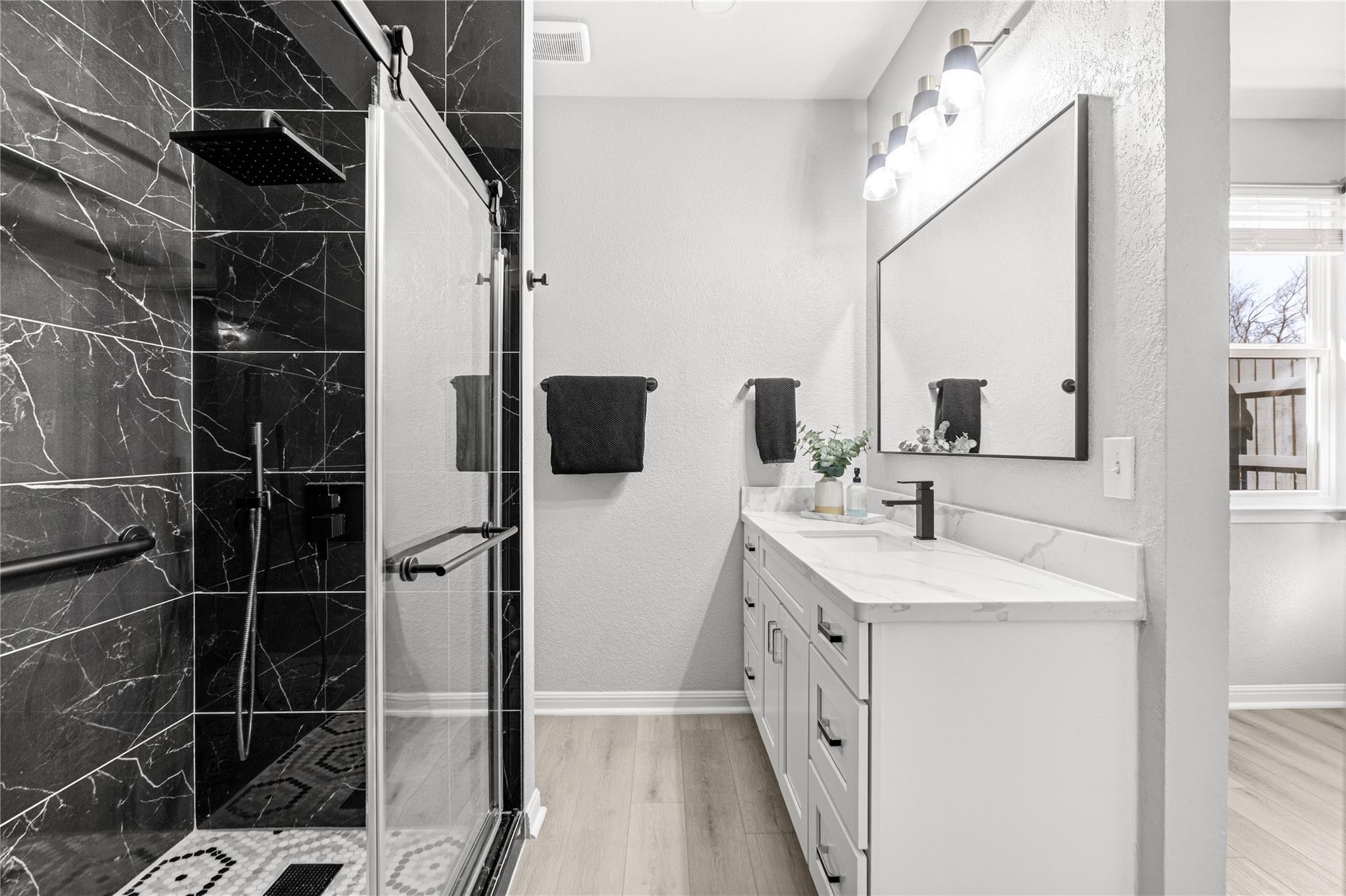 6501 Brush Country Rd # 137, Austin, TX 78749