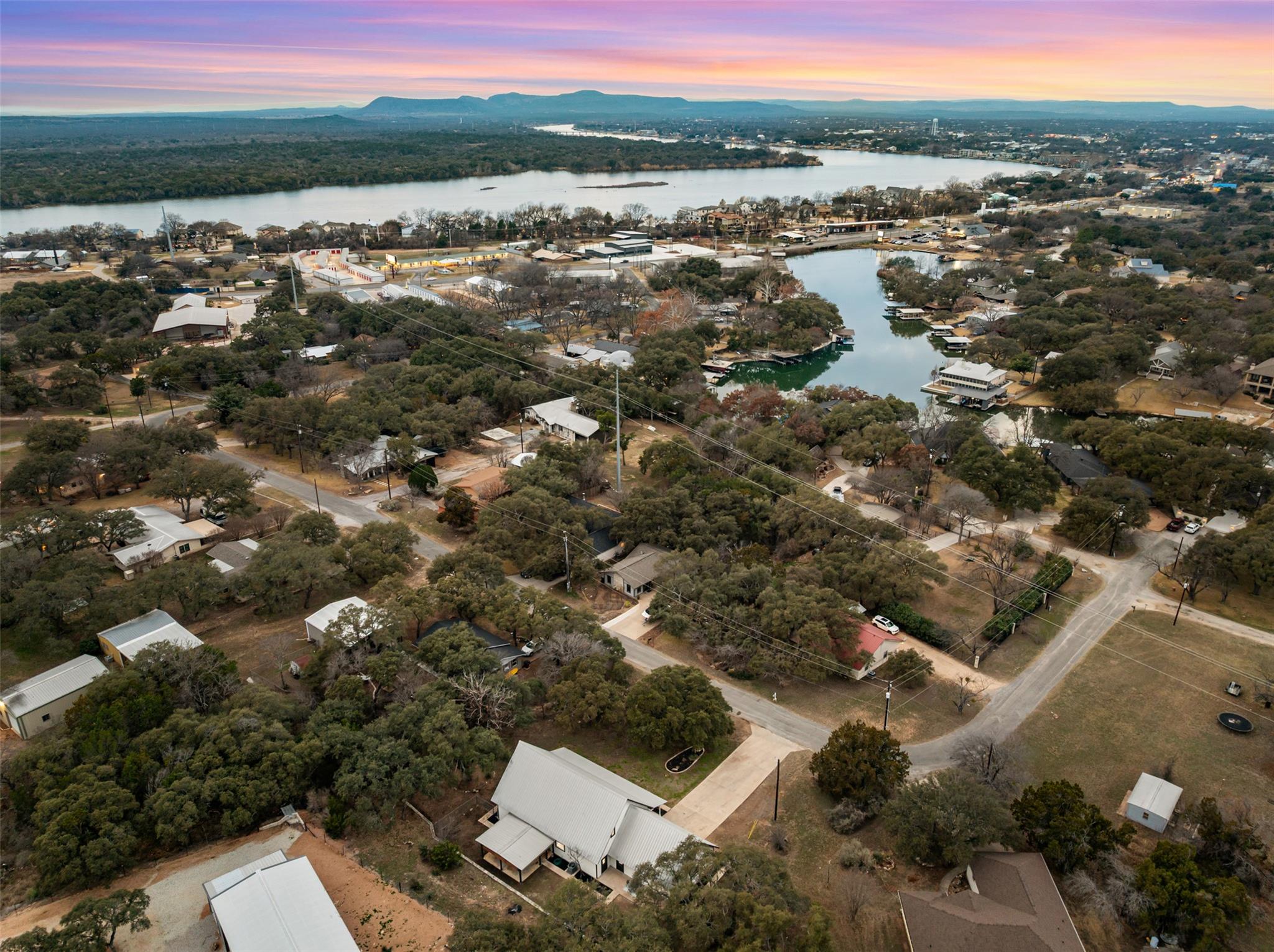 1218 County Road 132B, Kingsland, TX 78639