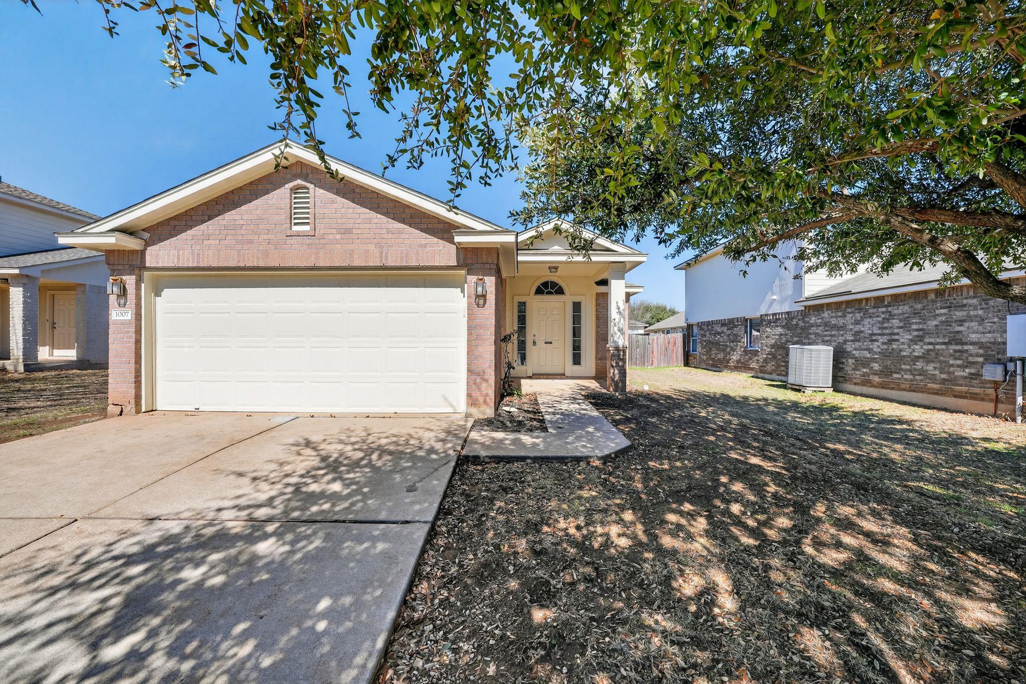 1007 Gentry Dr, Leander, TX 78641