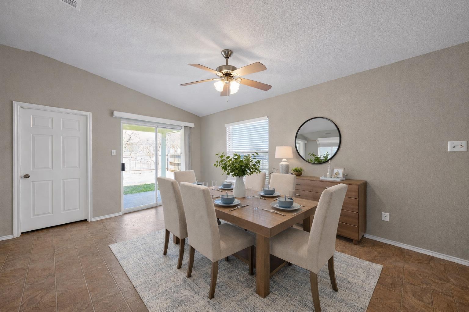 1007 Gentry Dr, Leander, TX 78641