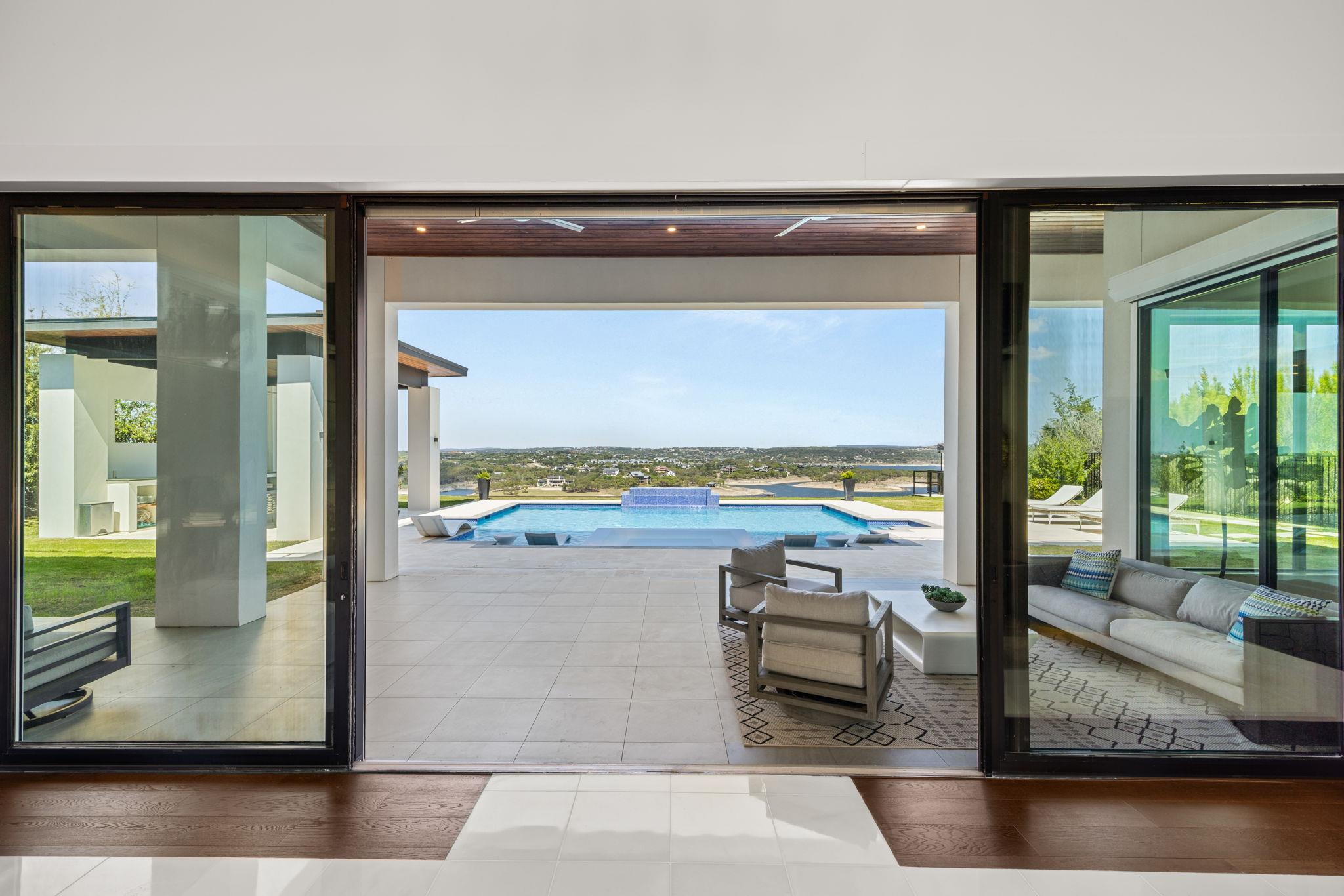 912 Watercliffe, Lago Vista, TX 78645