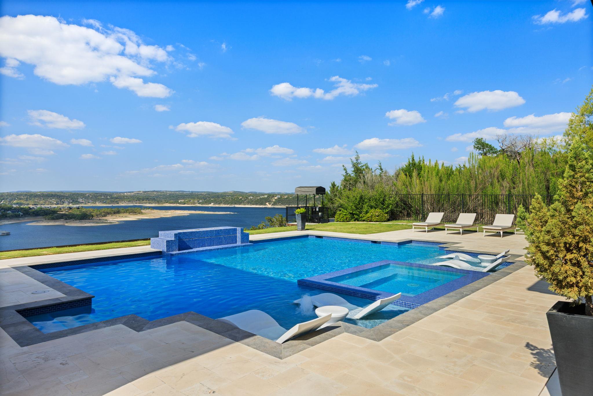 912 Watercliffe, Lago Vista, TX 78645