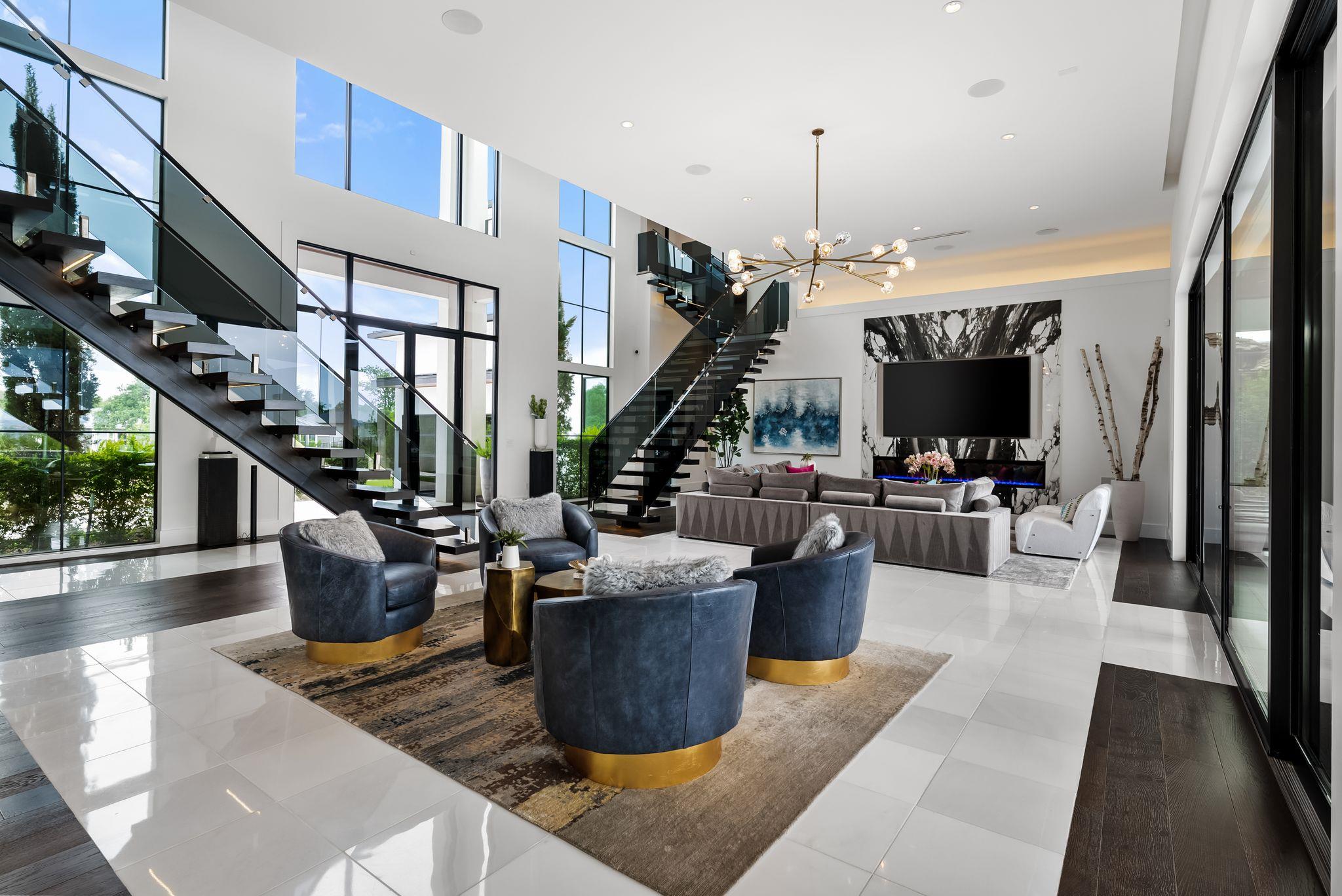 912 Watercliffe, Lago Vista, TX 78645