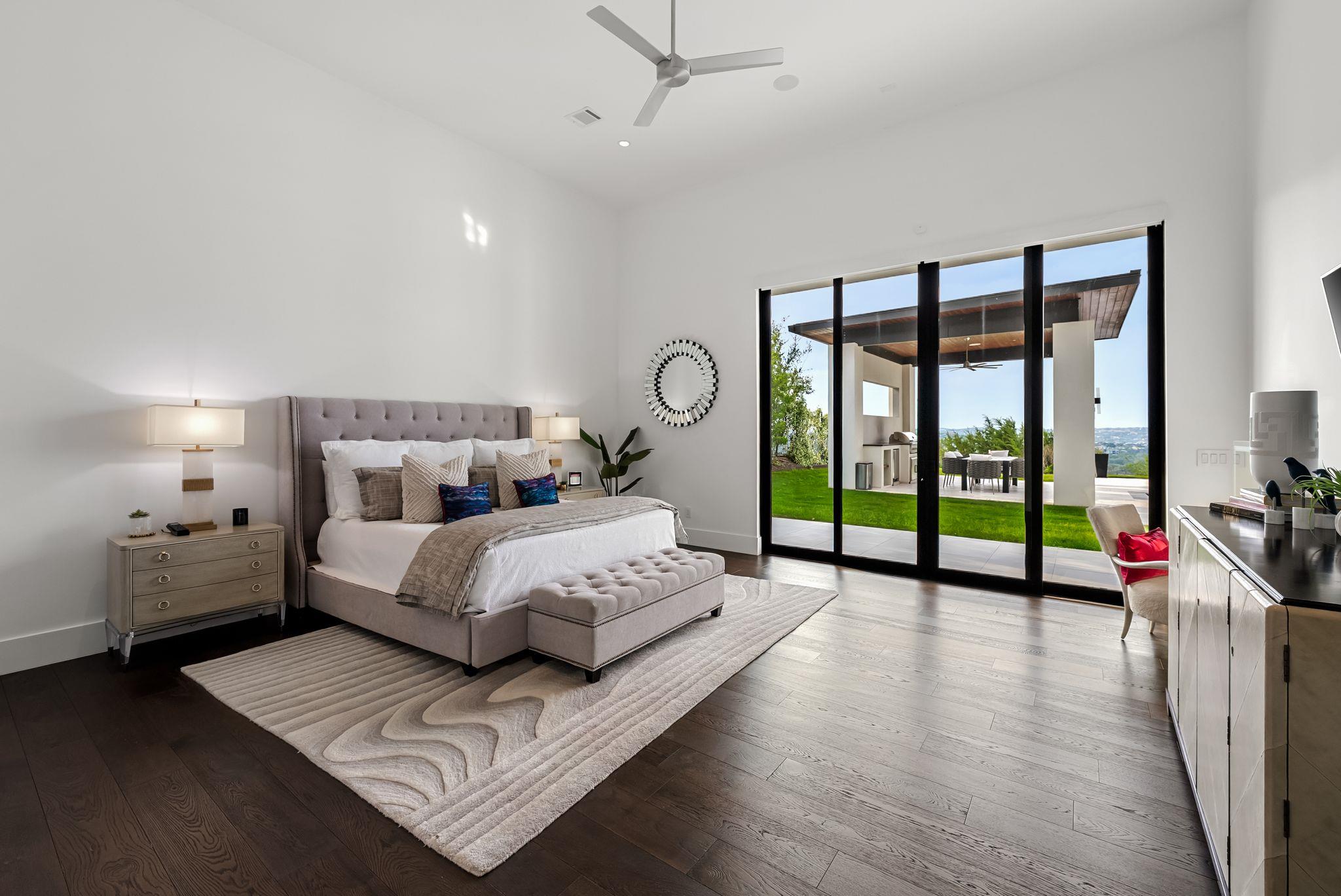 912 Watercliffe, Lago Vista, TX 78645