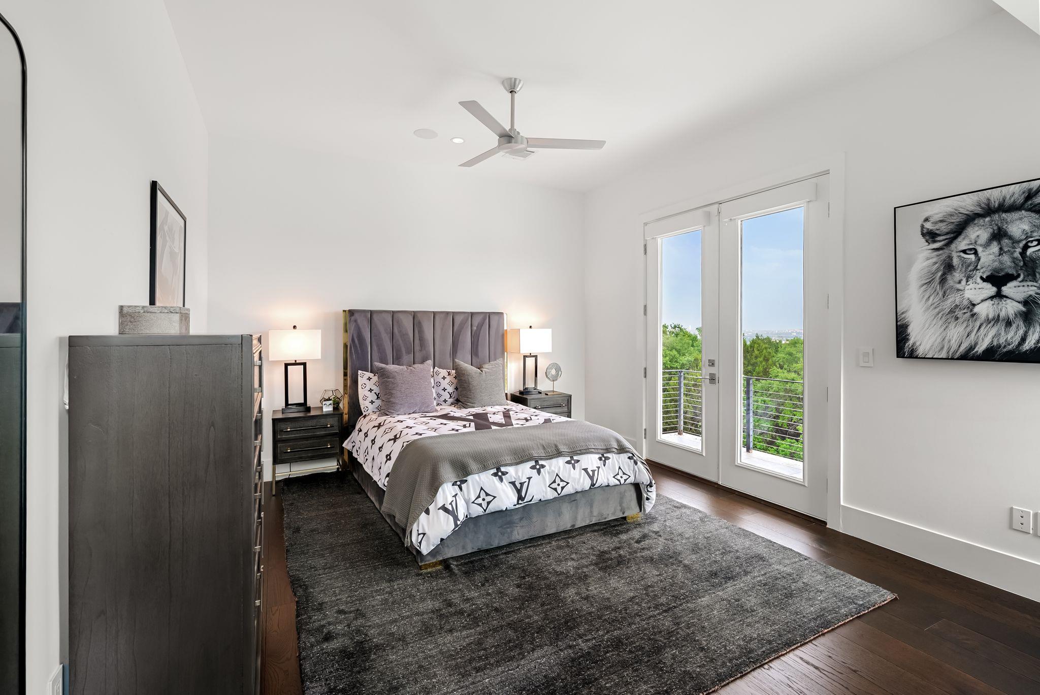 912 Watercliffe, Lago Vista, TX 78645