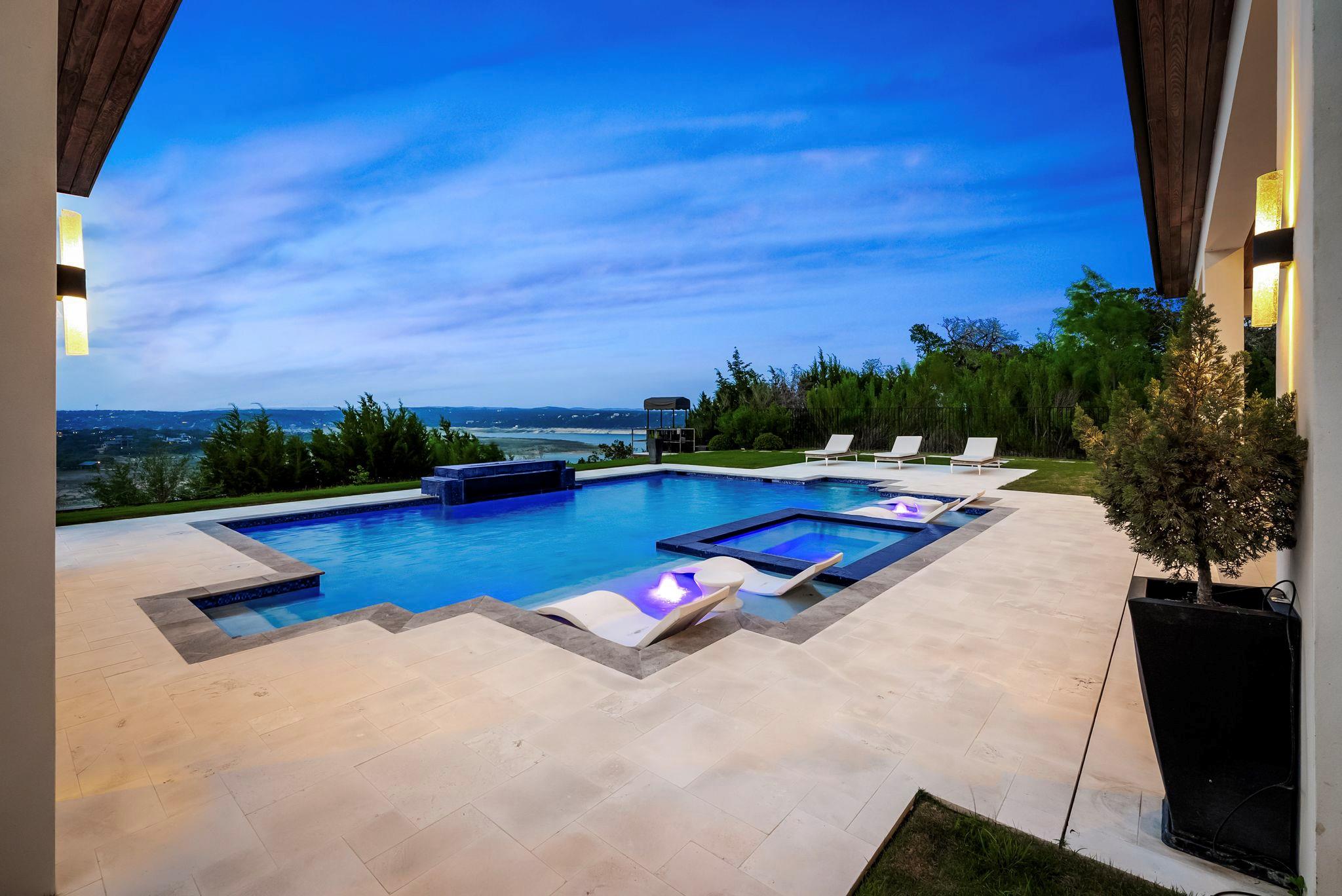 912 Watercliffe, Lago Vista, TX 78645