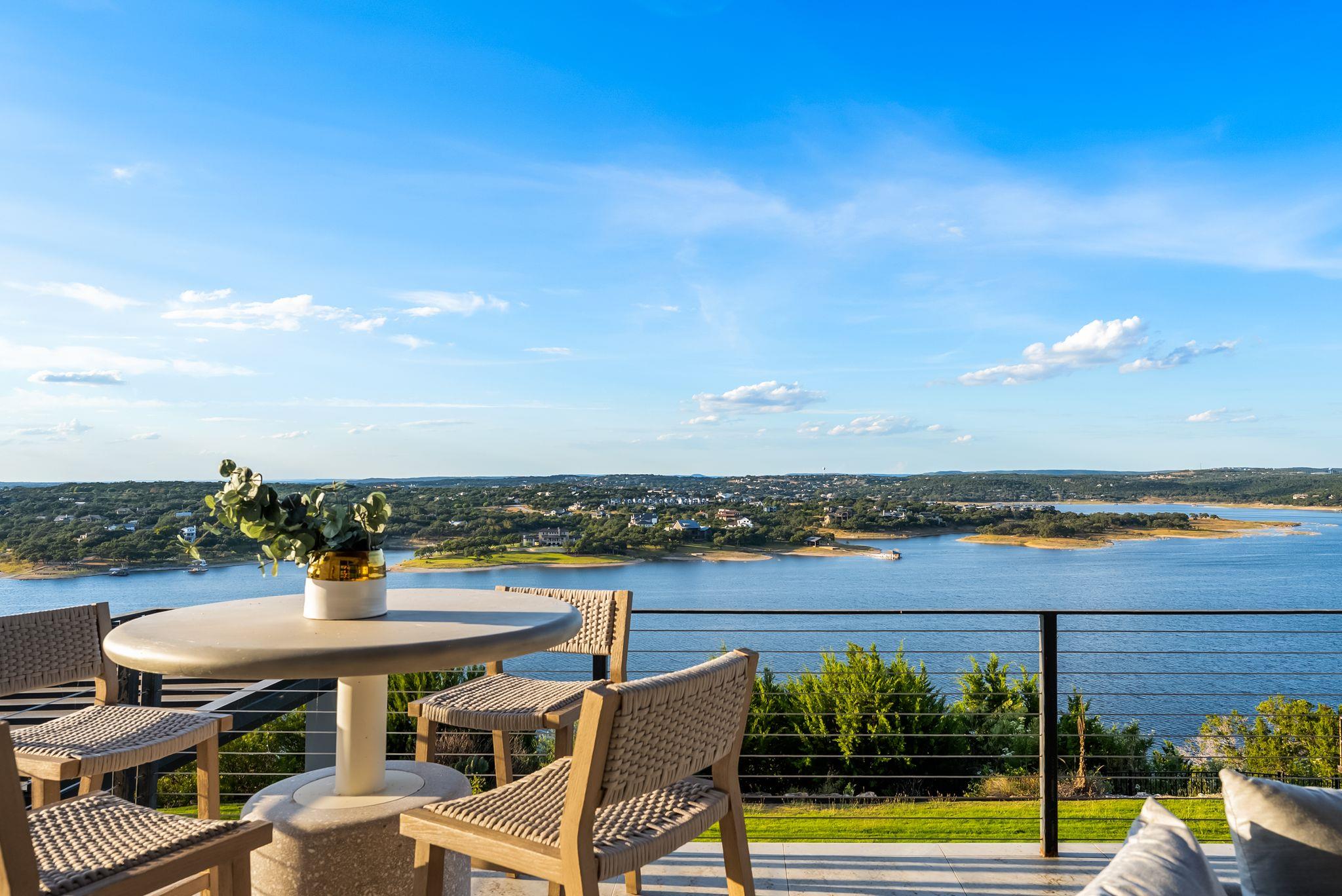 912 Watercliffe, Lago Vista, TX 78645