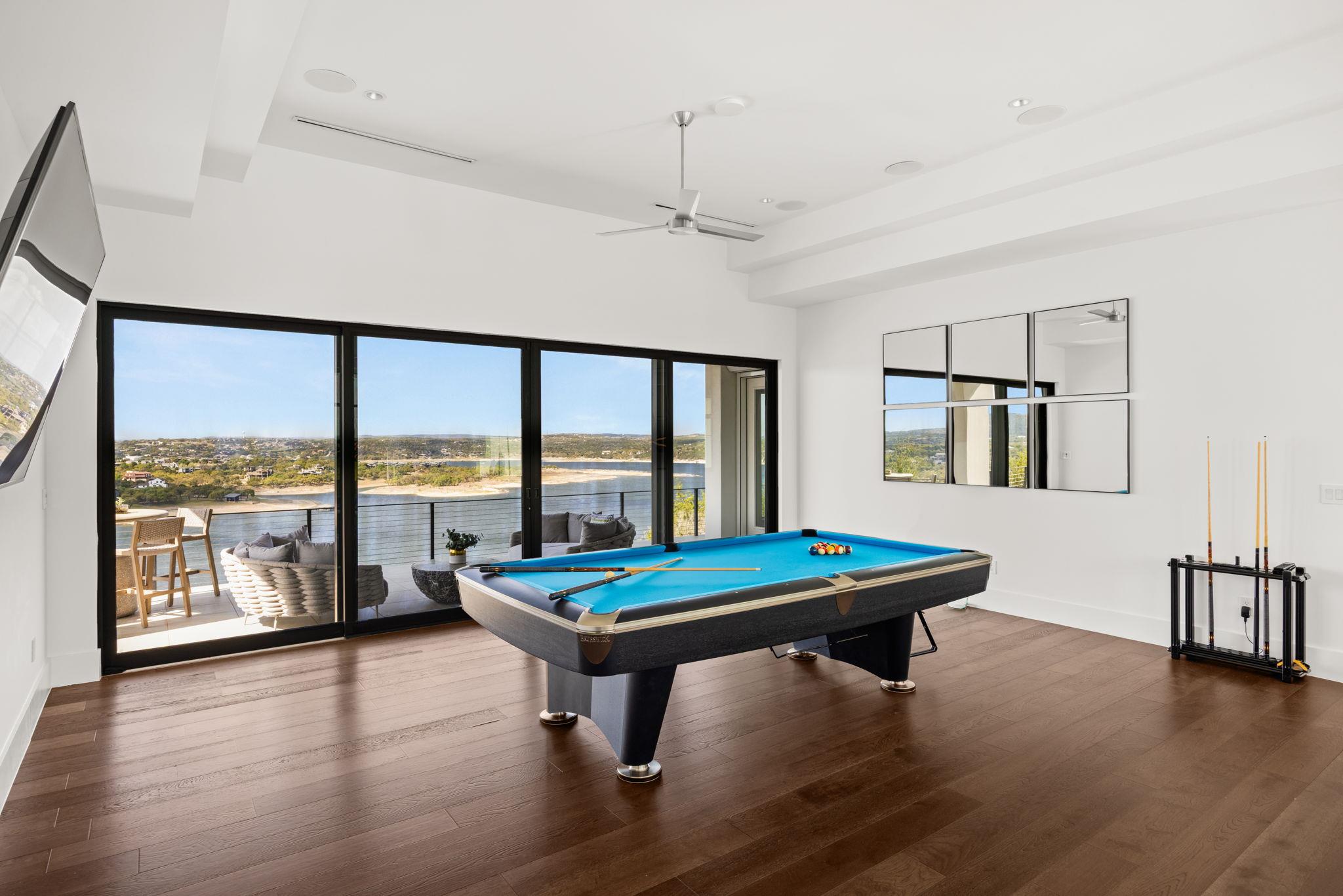 912 Watercliffe, Lago Vista, TX 78645