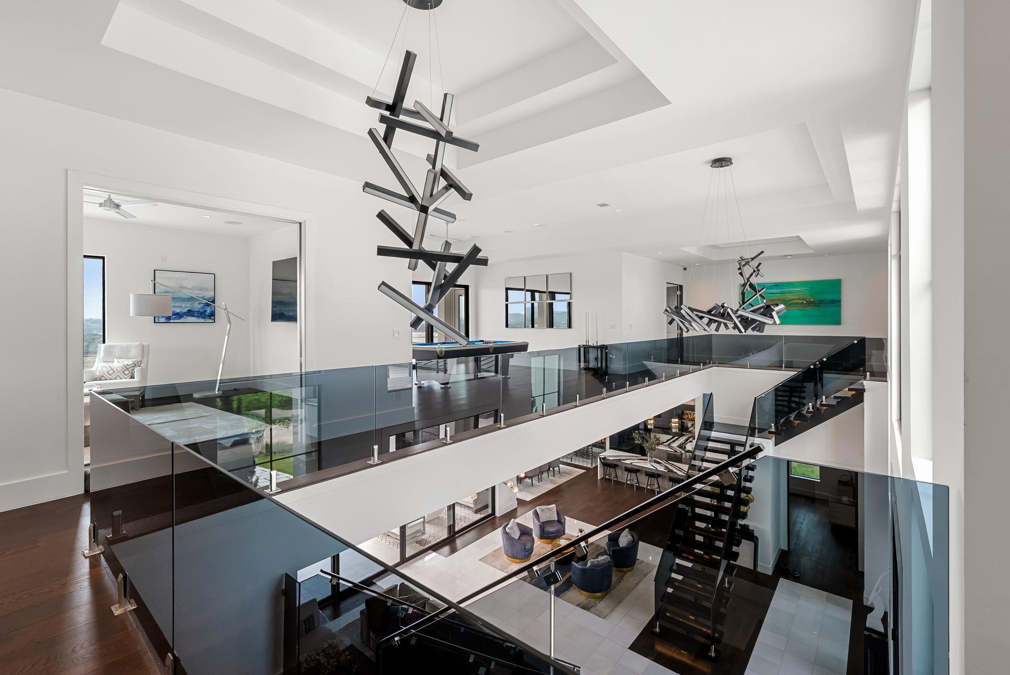 912 Watercliffe, Lago Vista, TX 78645