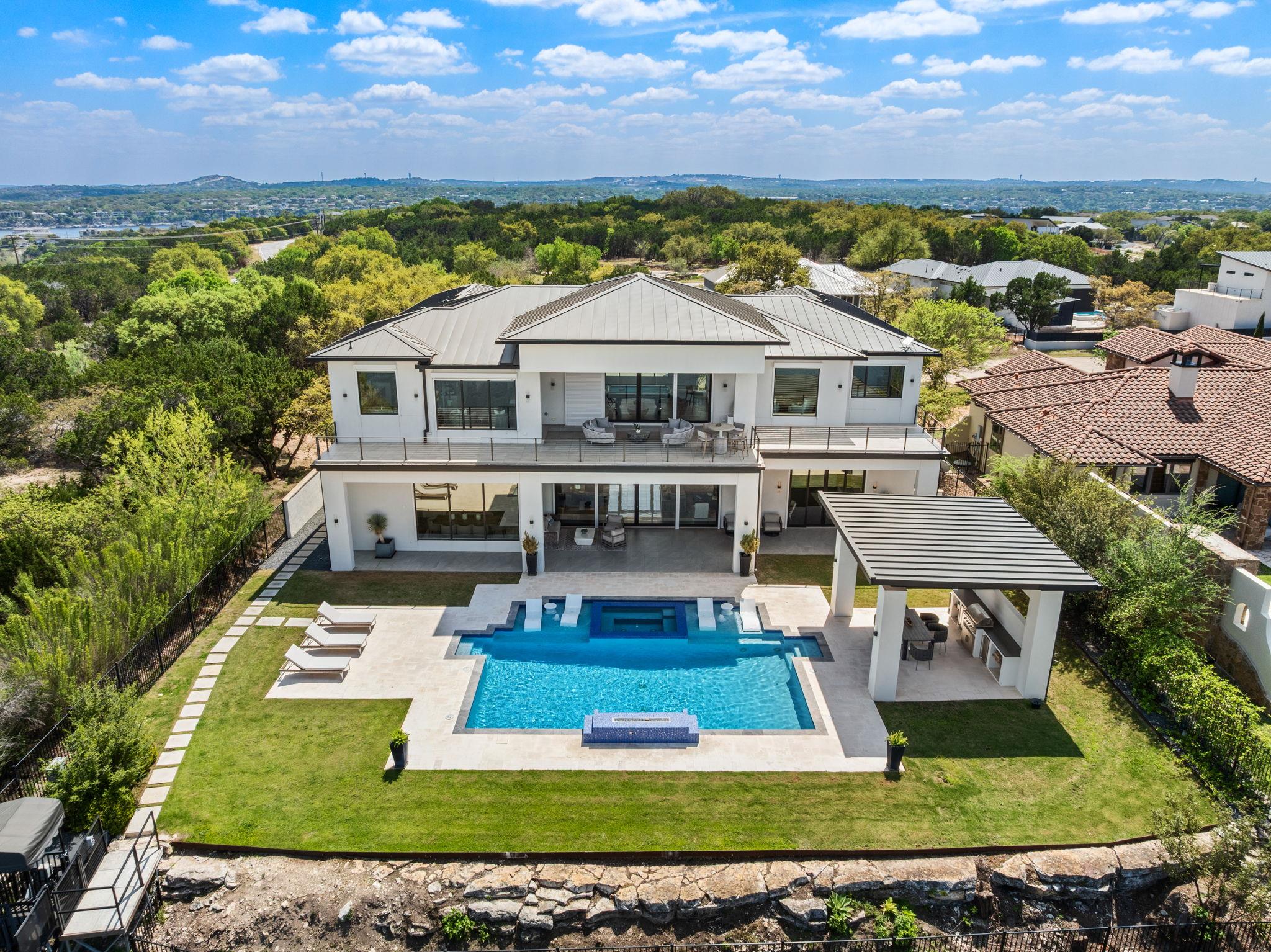 912 Watercliffe, Lago Vista, TX 78645