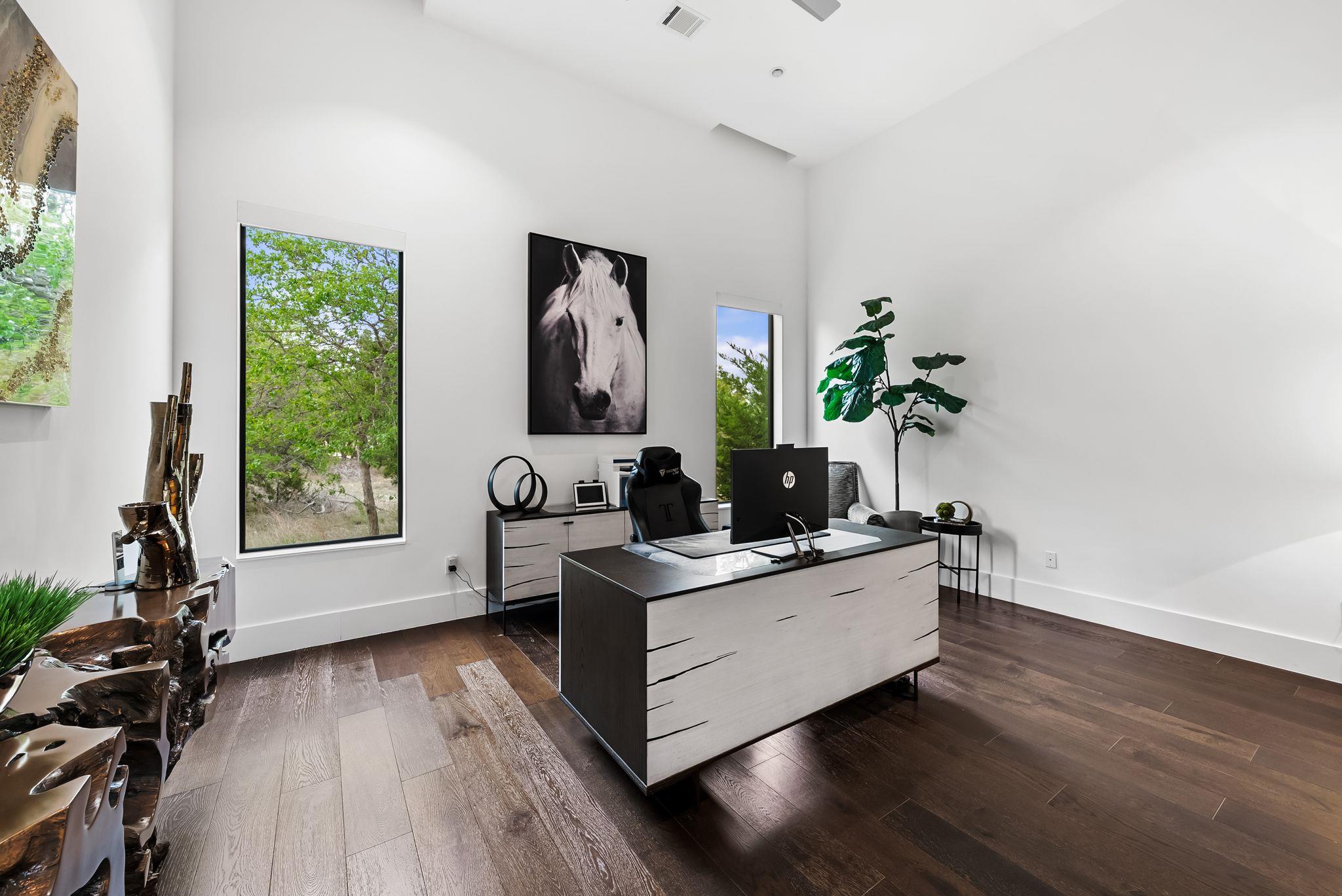 912 Watercliffe, Lago Vista, TX 78645