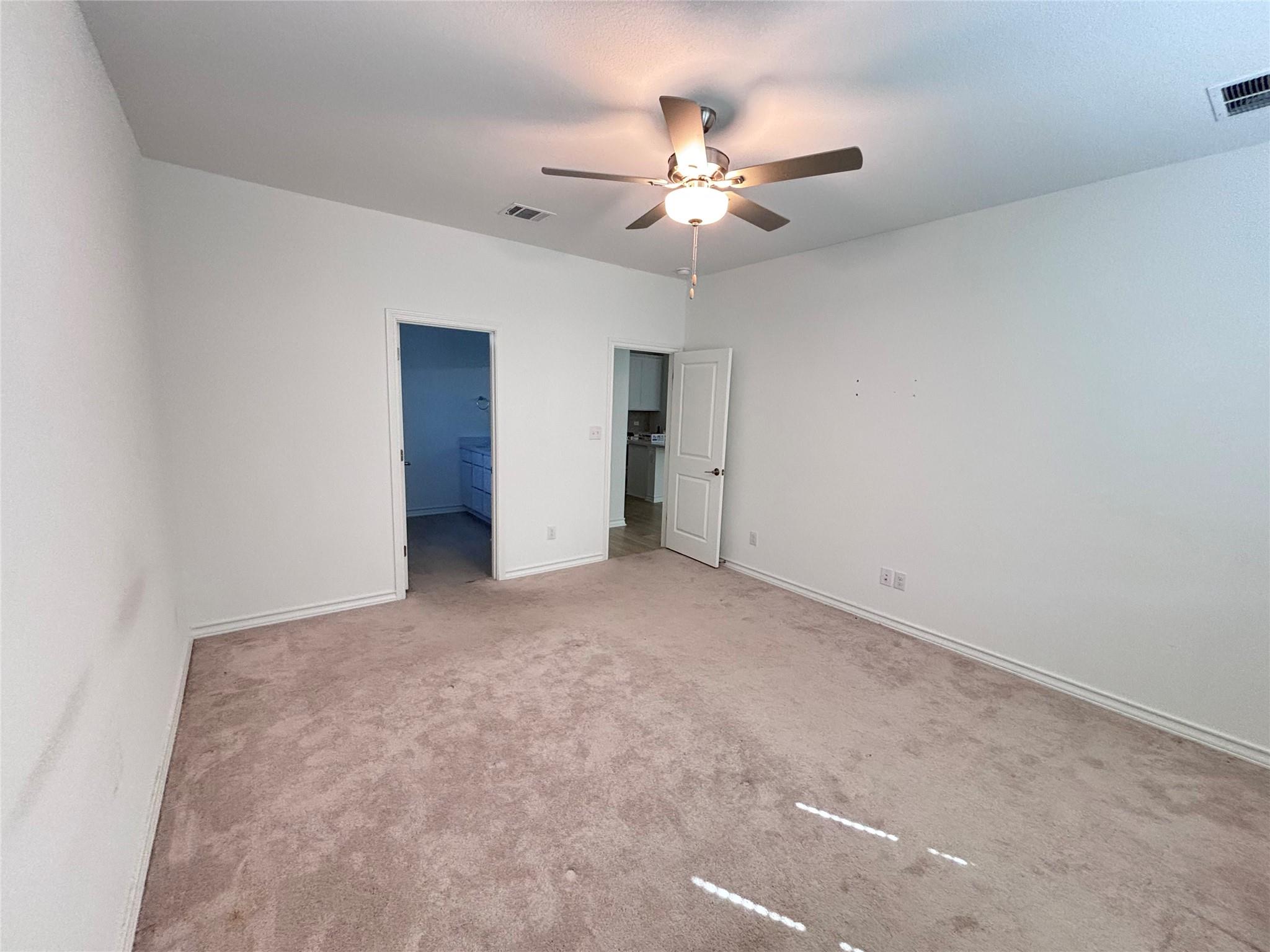 562 Papaya Dr, Buda, TX 78610