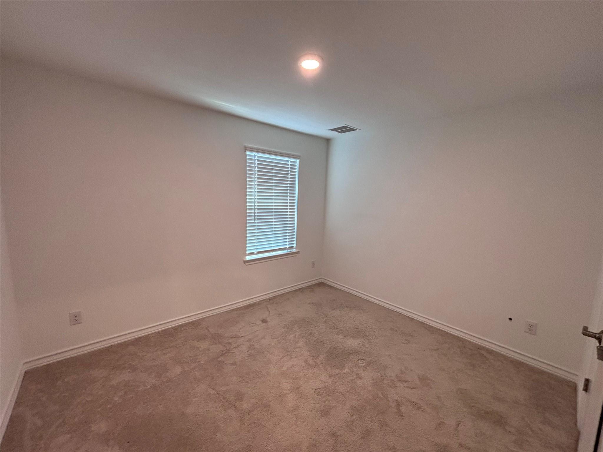 562 Papaya Dr, Buda, TX 78610