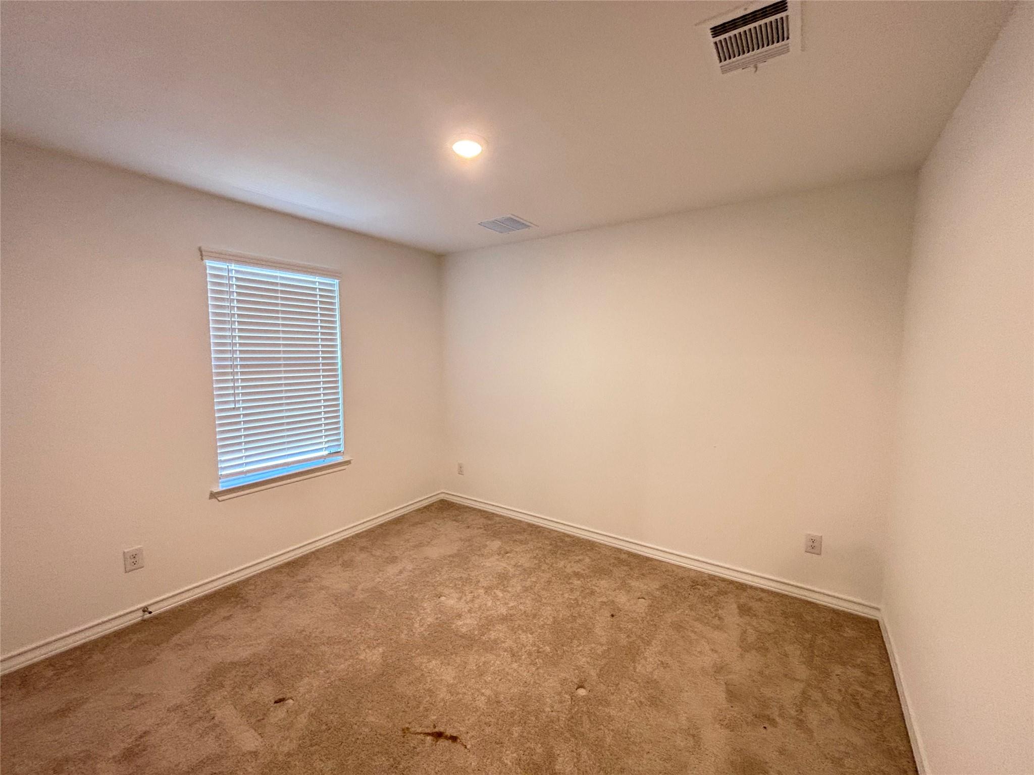 562 Papaya Dr, Buda, TX 78610