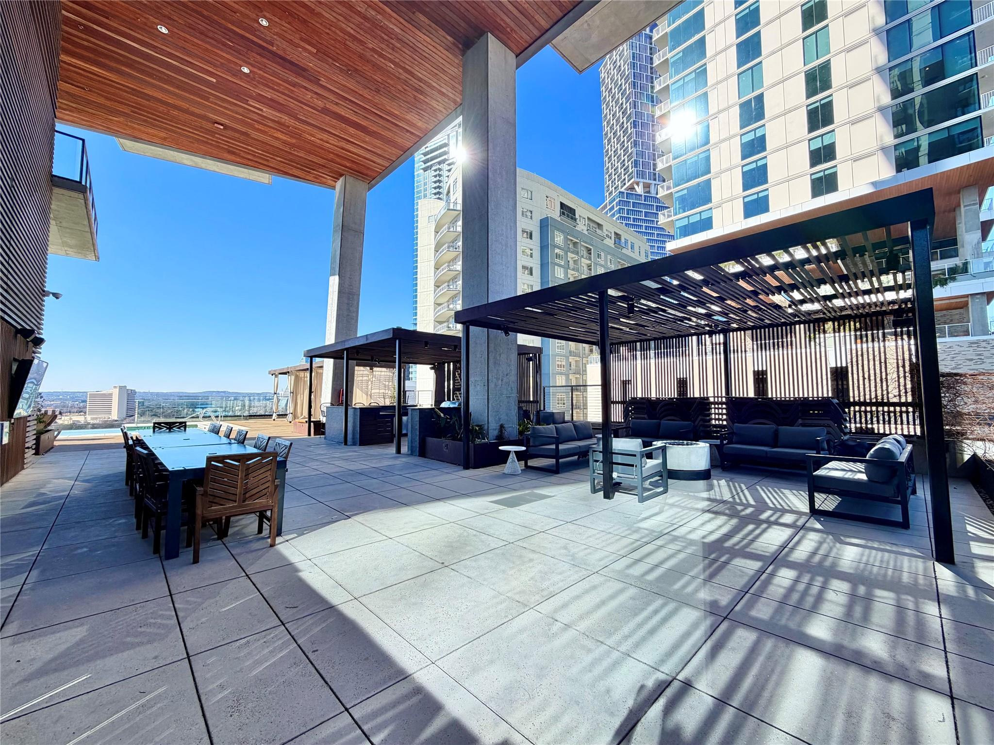 70 Rainey St # 2203, Austin, TX 78701