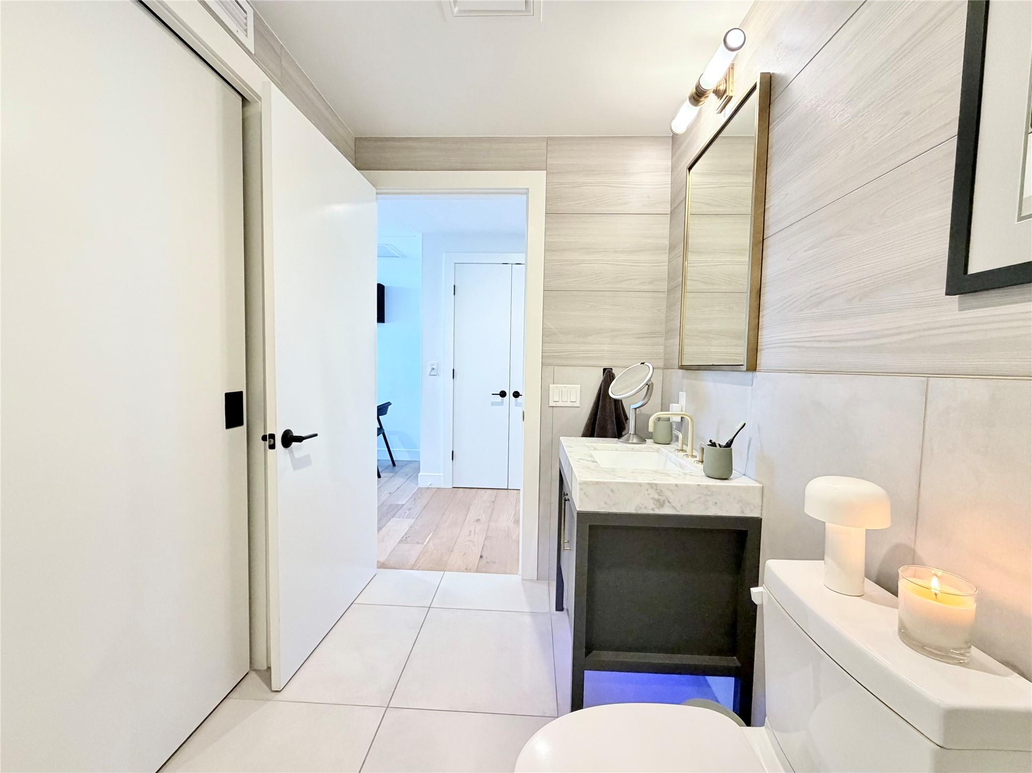 70 Rainey St # 2203, Austin, TX 78701