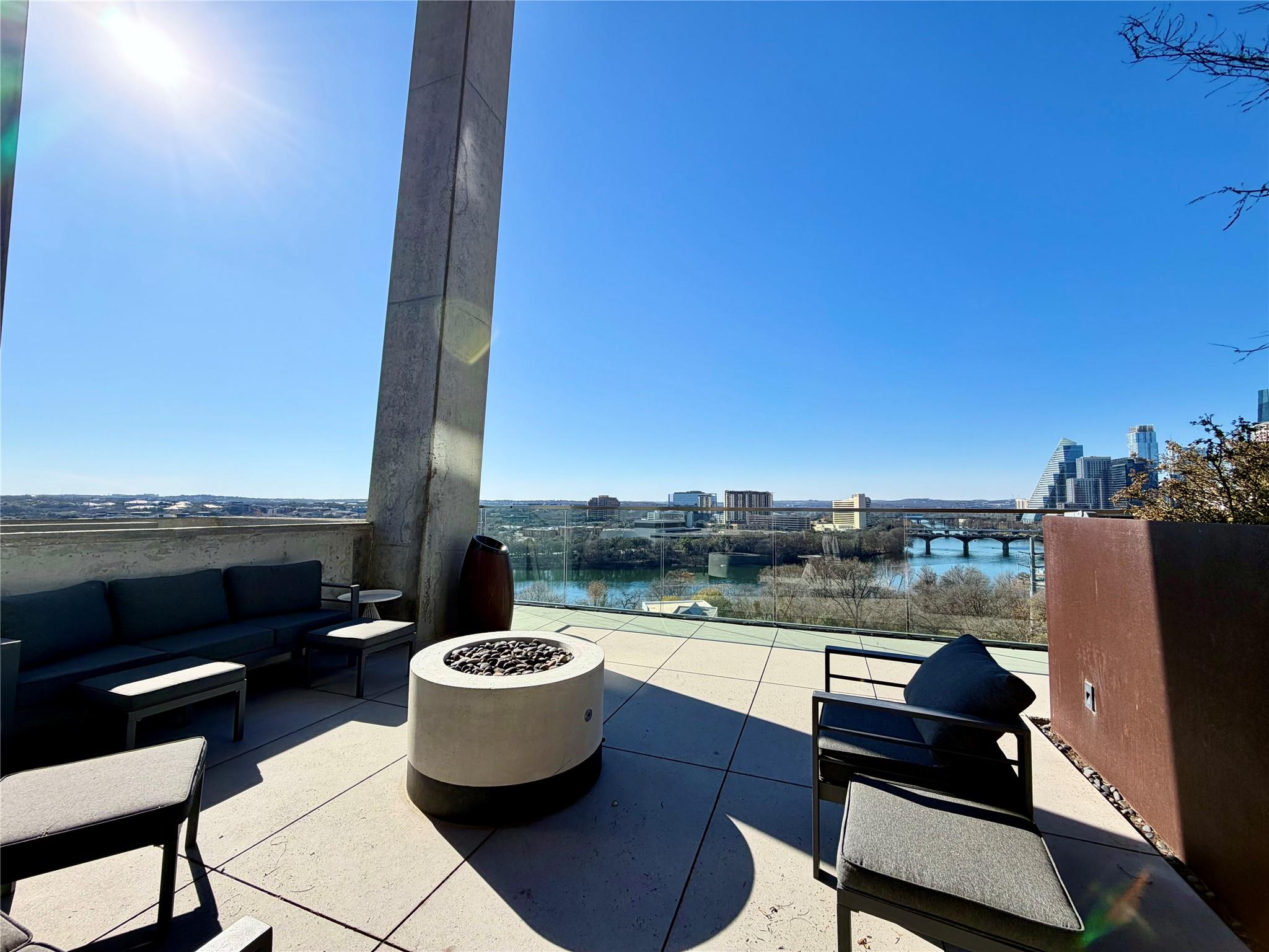 70 Rainey St # 2203, Austin, TX 78701