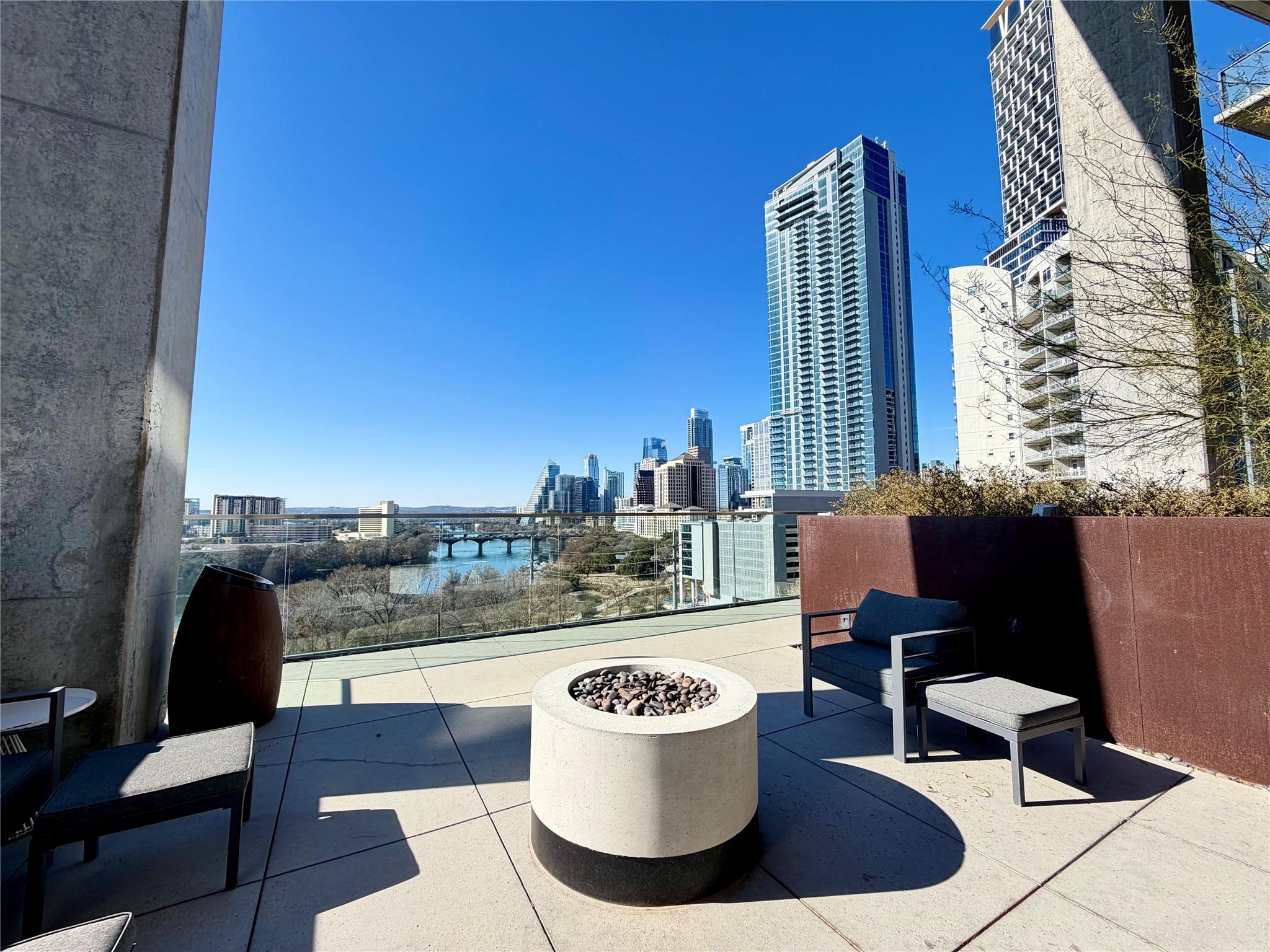 70 Rainey St # 2203, Austin, TX 78701