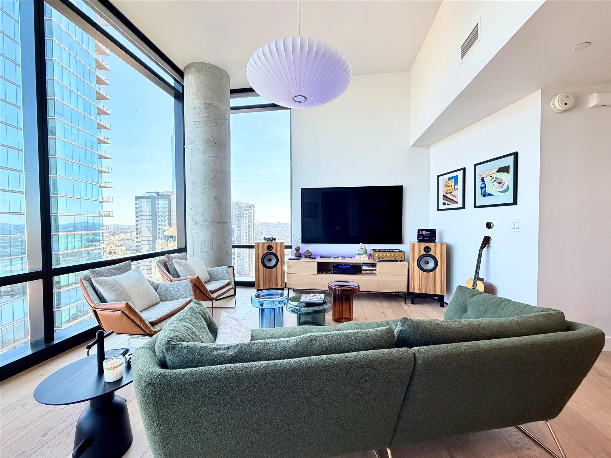 70 Rainey St # 2203, Austin, TX 78701