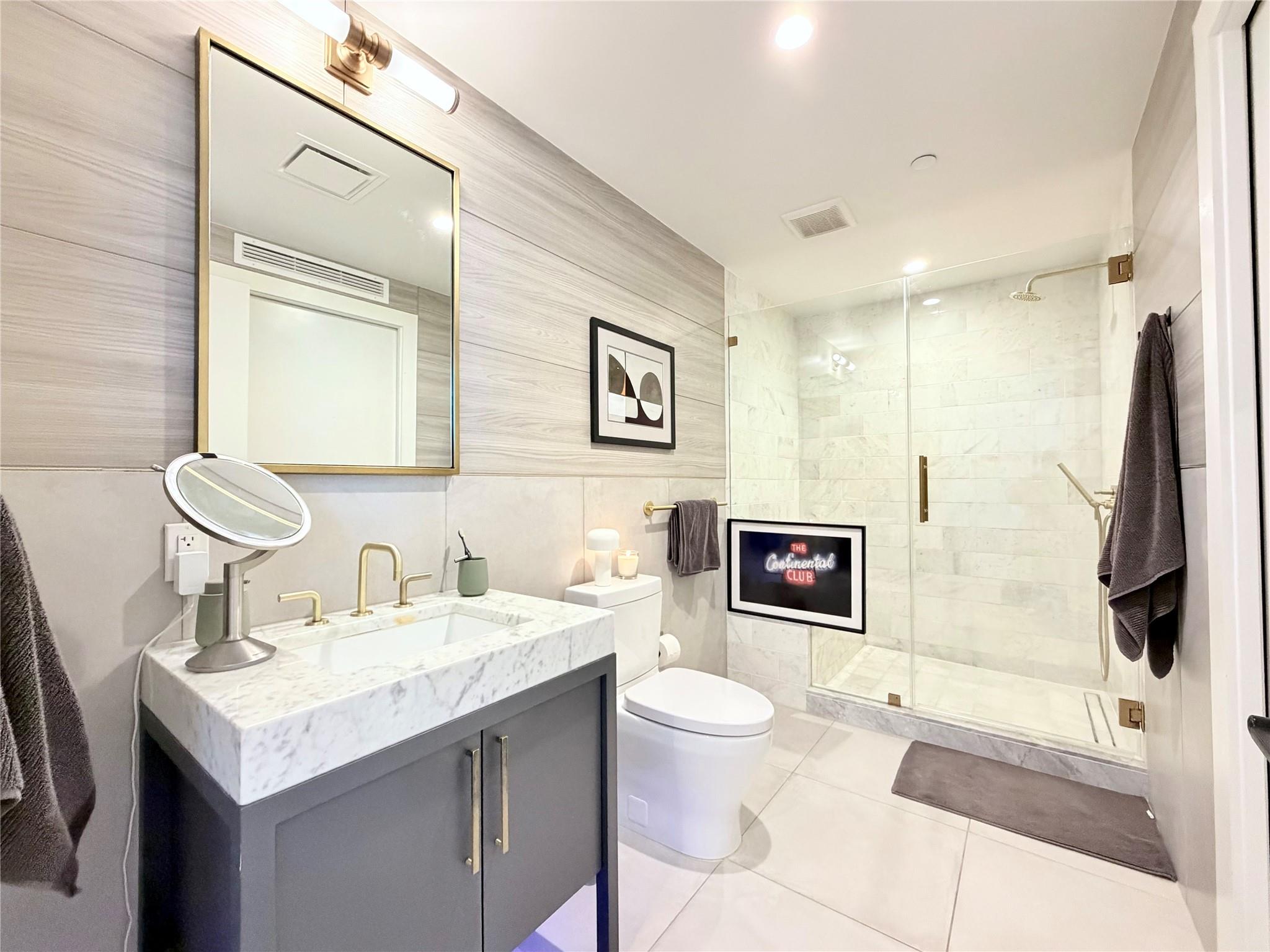 70 Rainey St # 2203, Austin, TX 78701