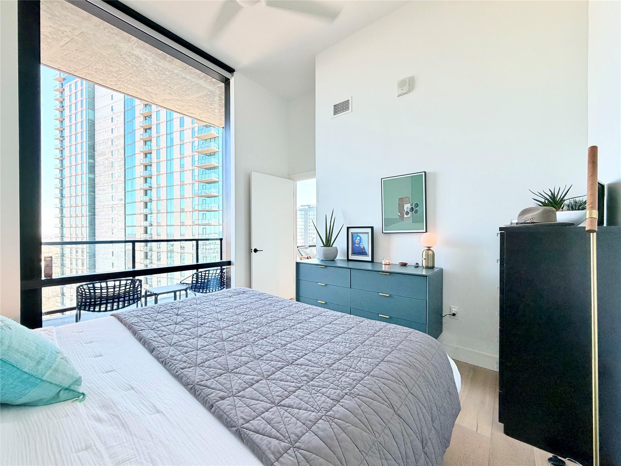 70 Rainey St # 2203, Austin, TX 78701