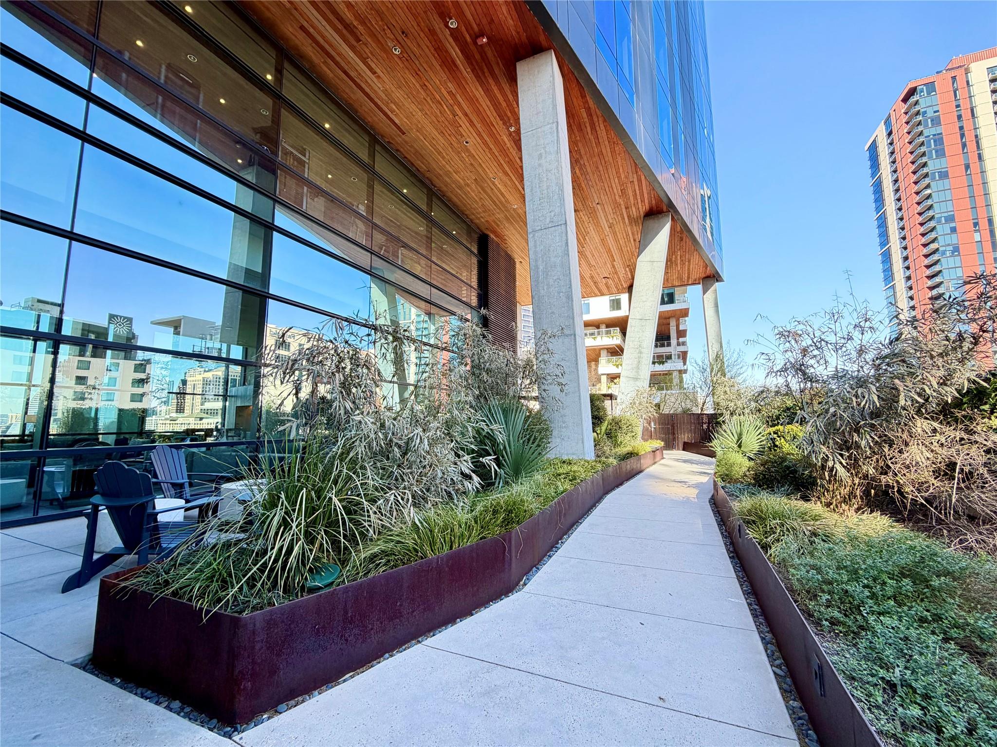 70 Rainey St # 2203, Austin, TX 78701