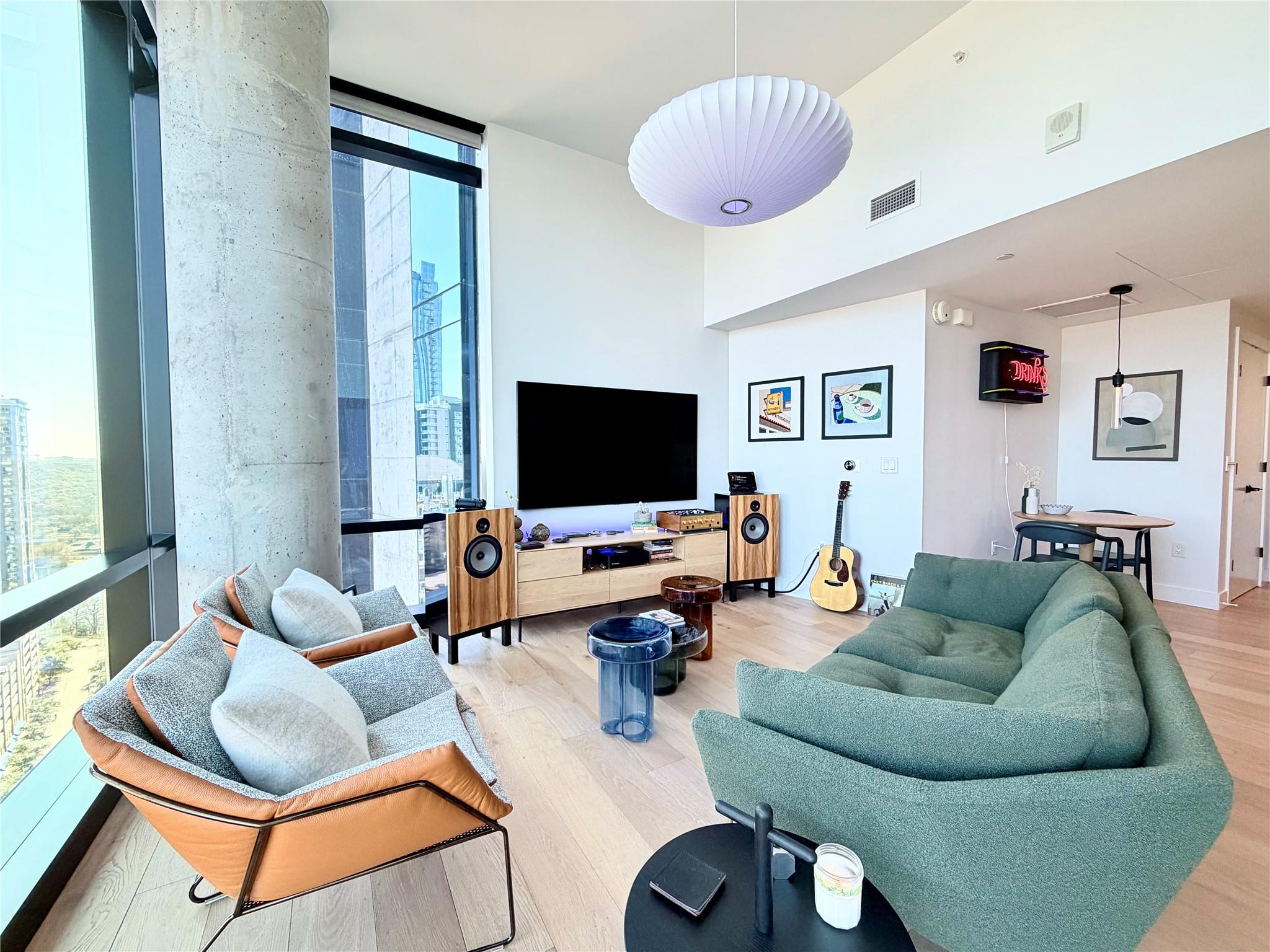 70 Rainey St # 2203, Austin, TX 78701