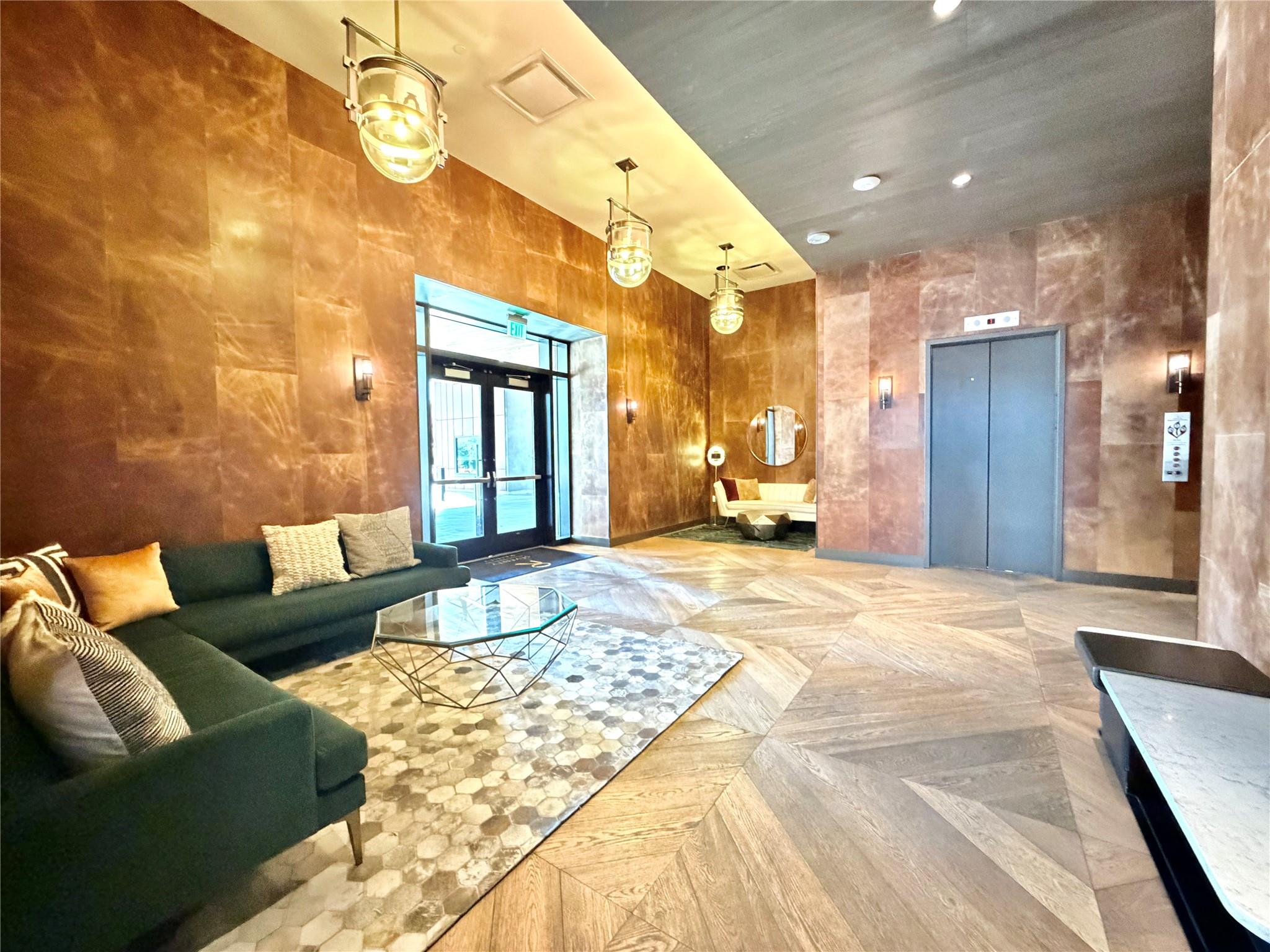 70 Rainey St # 2203, Austin, TX 78701