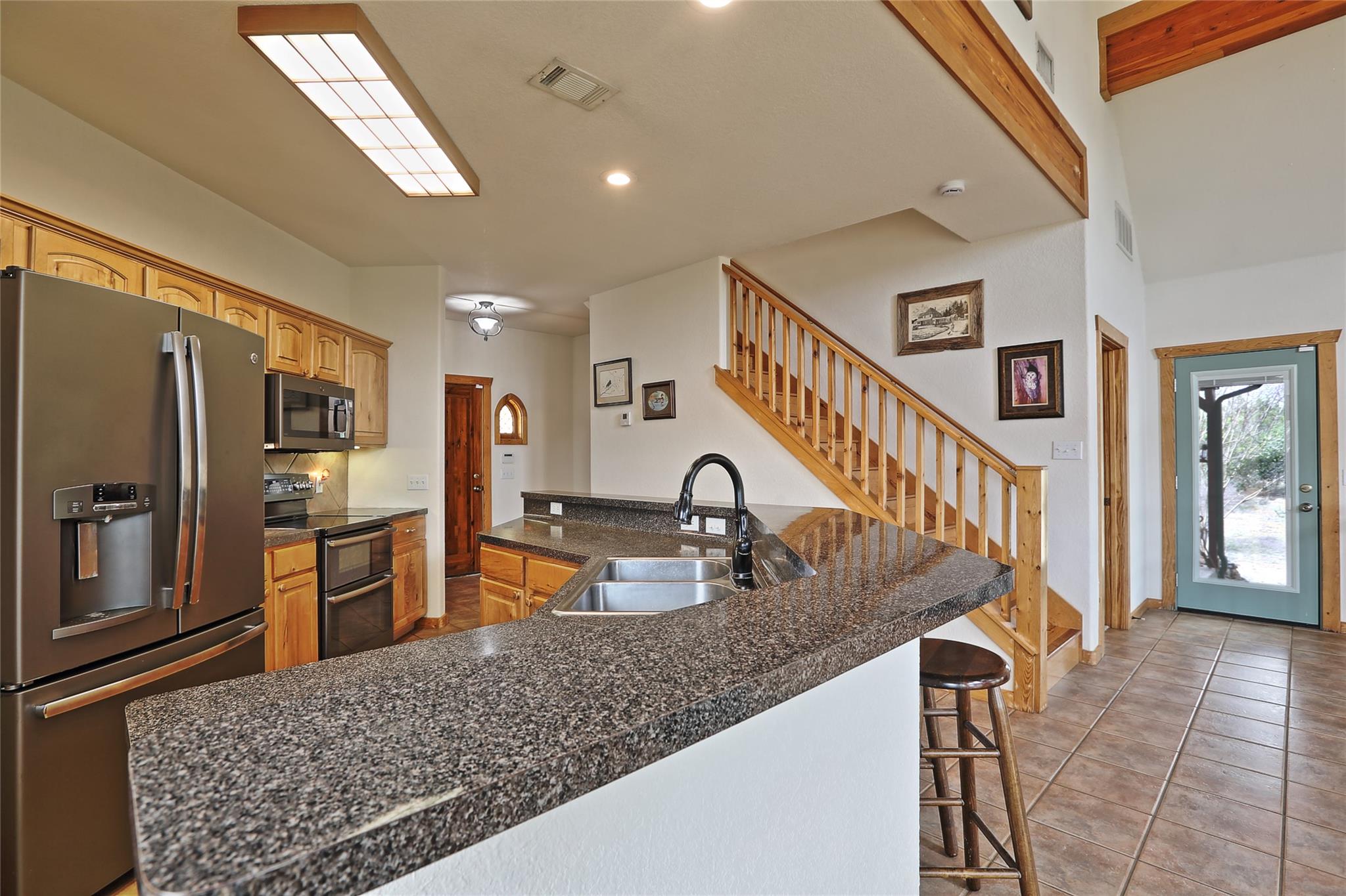 601 Echo Dr, Spicewood, TX 78669