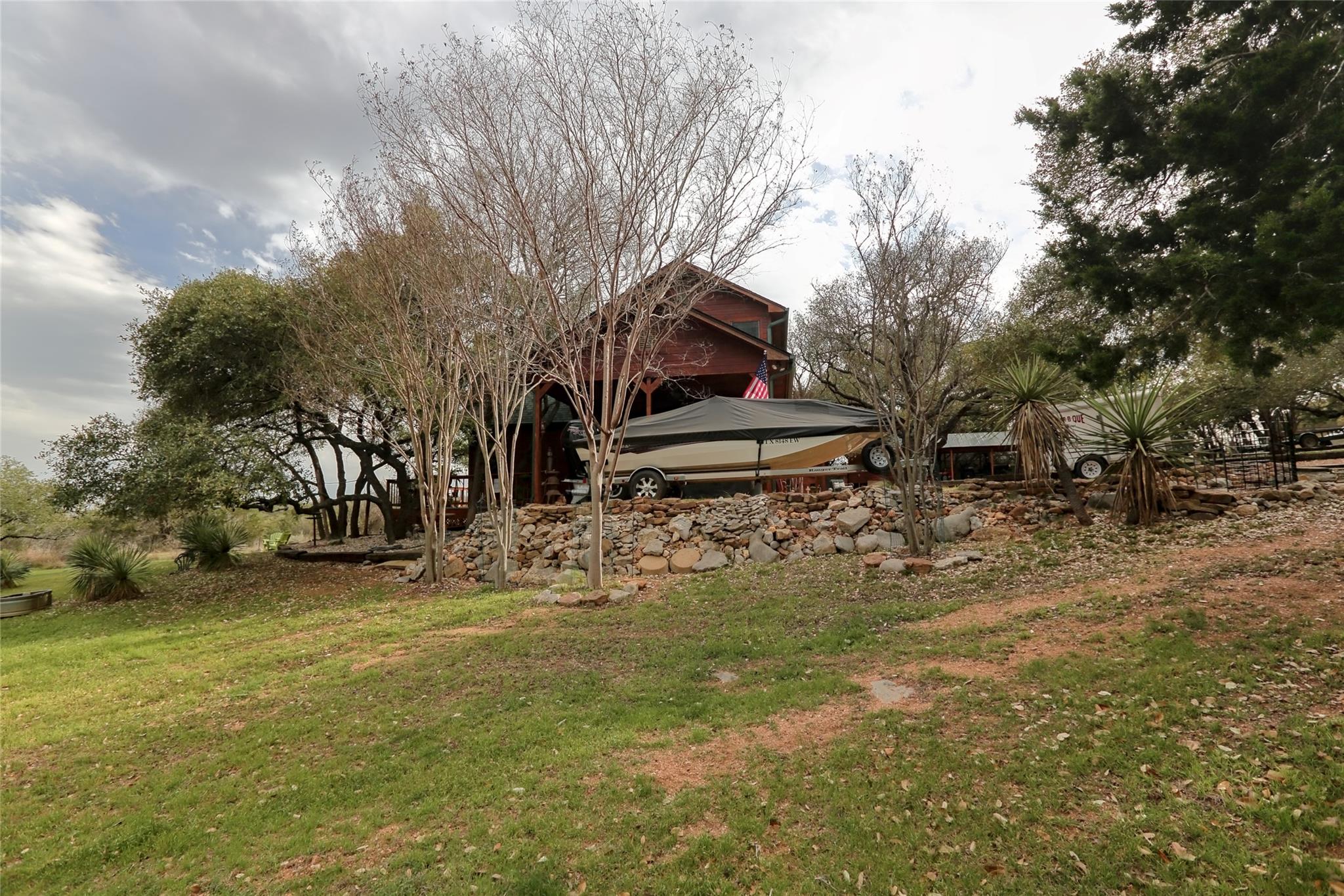 601 Echo Dr, Spicewood, TX 78669