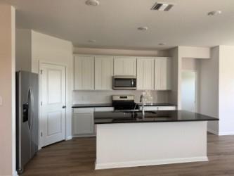 137 Holmby Dr, Hutto, TX 78634