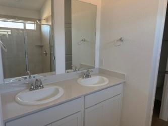 137 Holmby Dr, Hutto, TX 78634