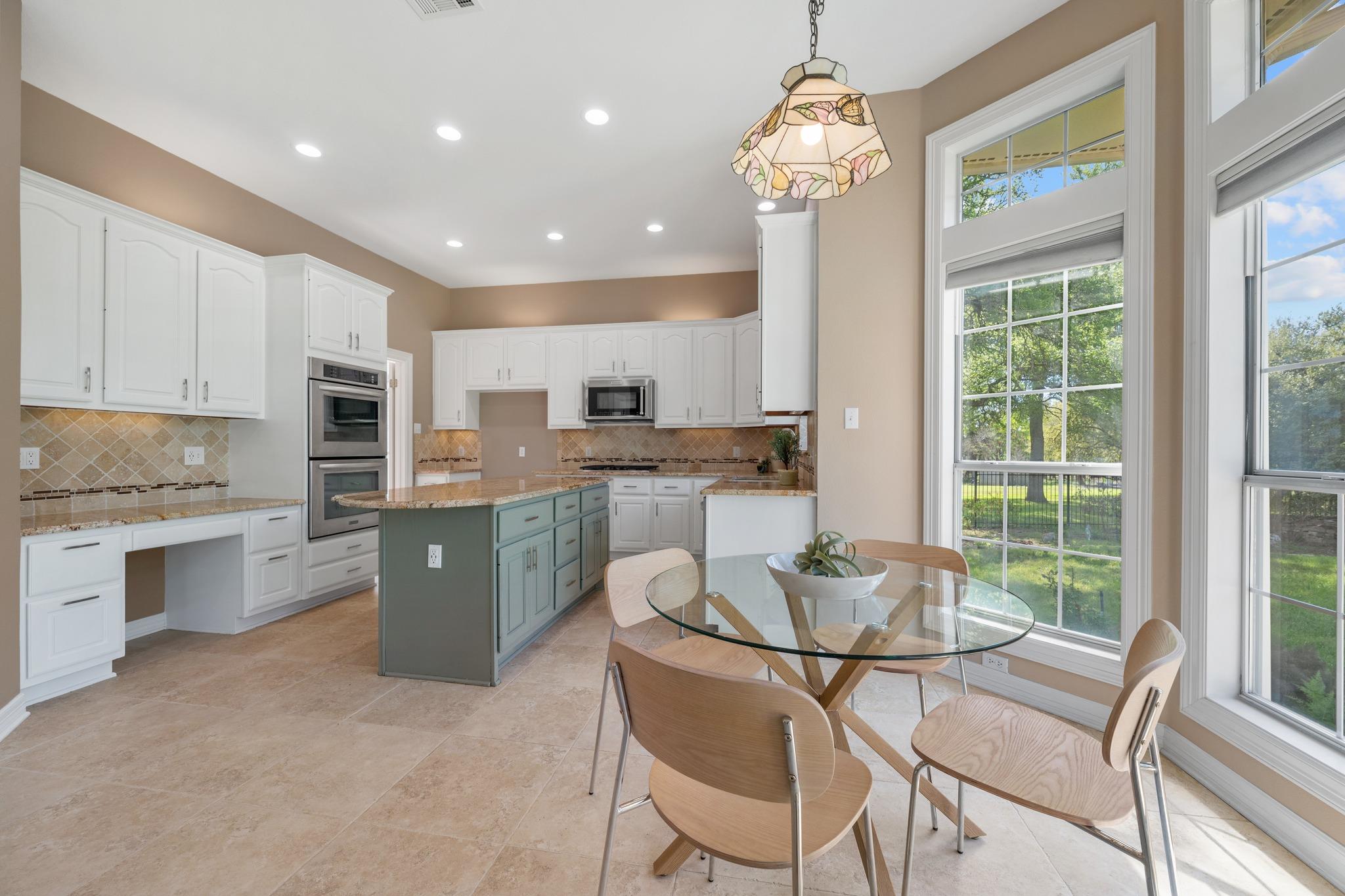 9305 Leaning Rock Cir, Austin, TX 78730