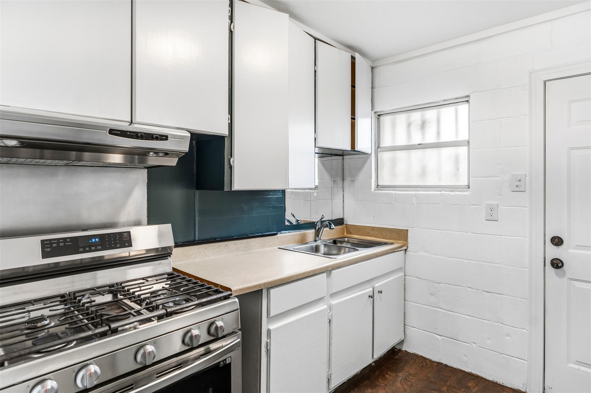 1210 Unit B Perez St, Austin, TX 78721