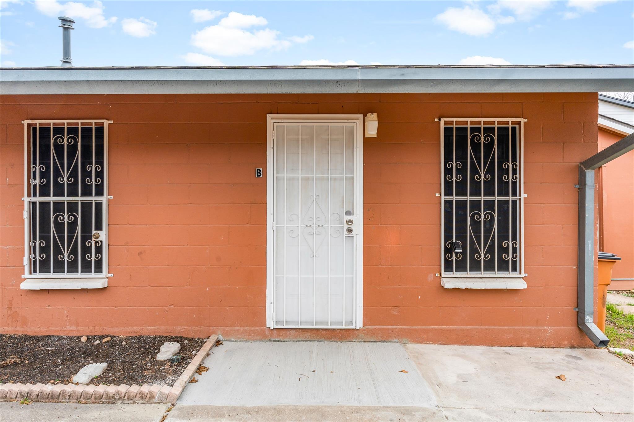 1210 Unit B Perez St, Austin, TX 78721