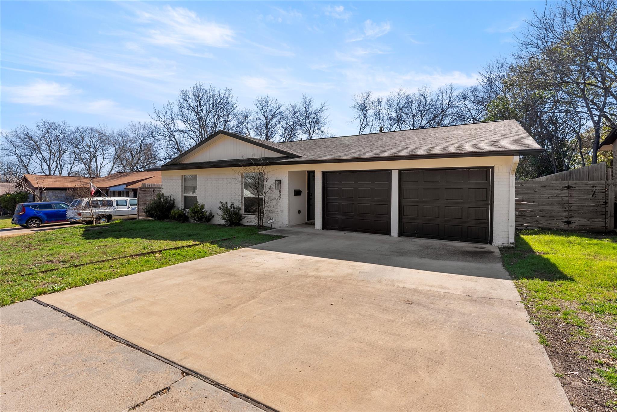 807 Cedar Gln, Austin, TX 78745