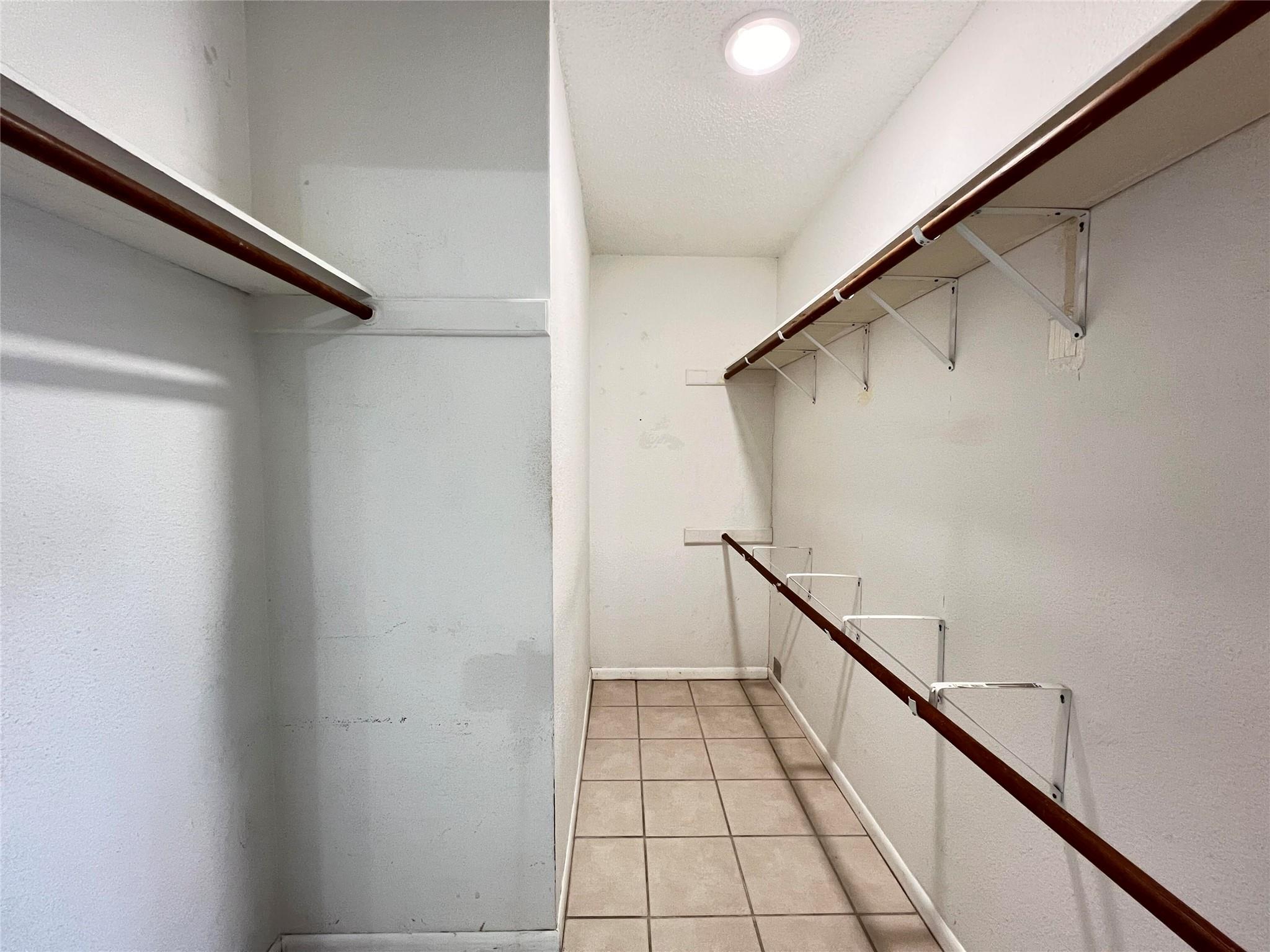 13355 Water Oak Ln # B, Austin, TX 78729