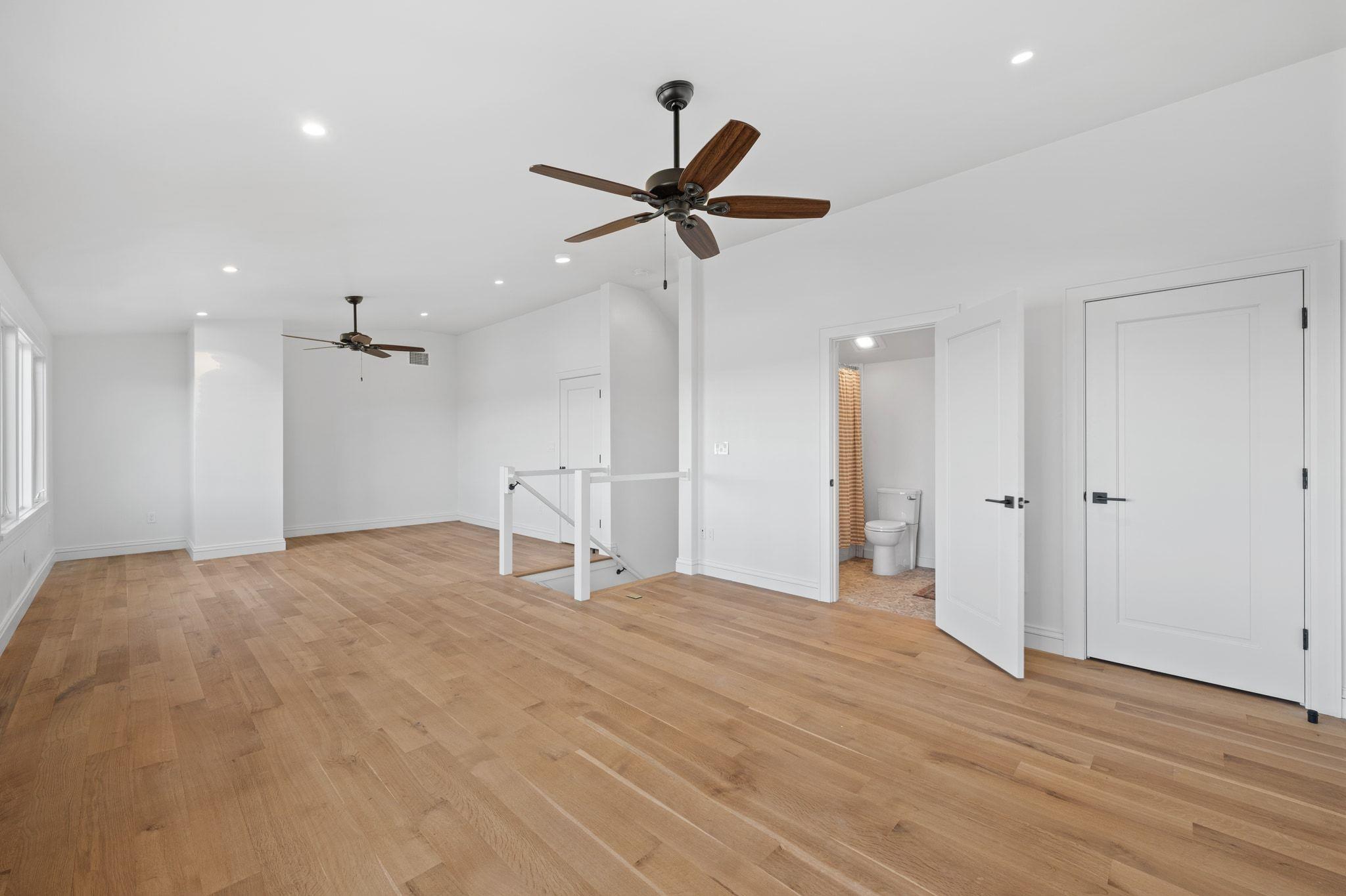 24423 Pedernales Dr, Spicewood, TX 78669