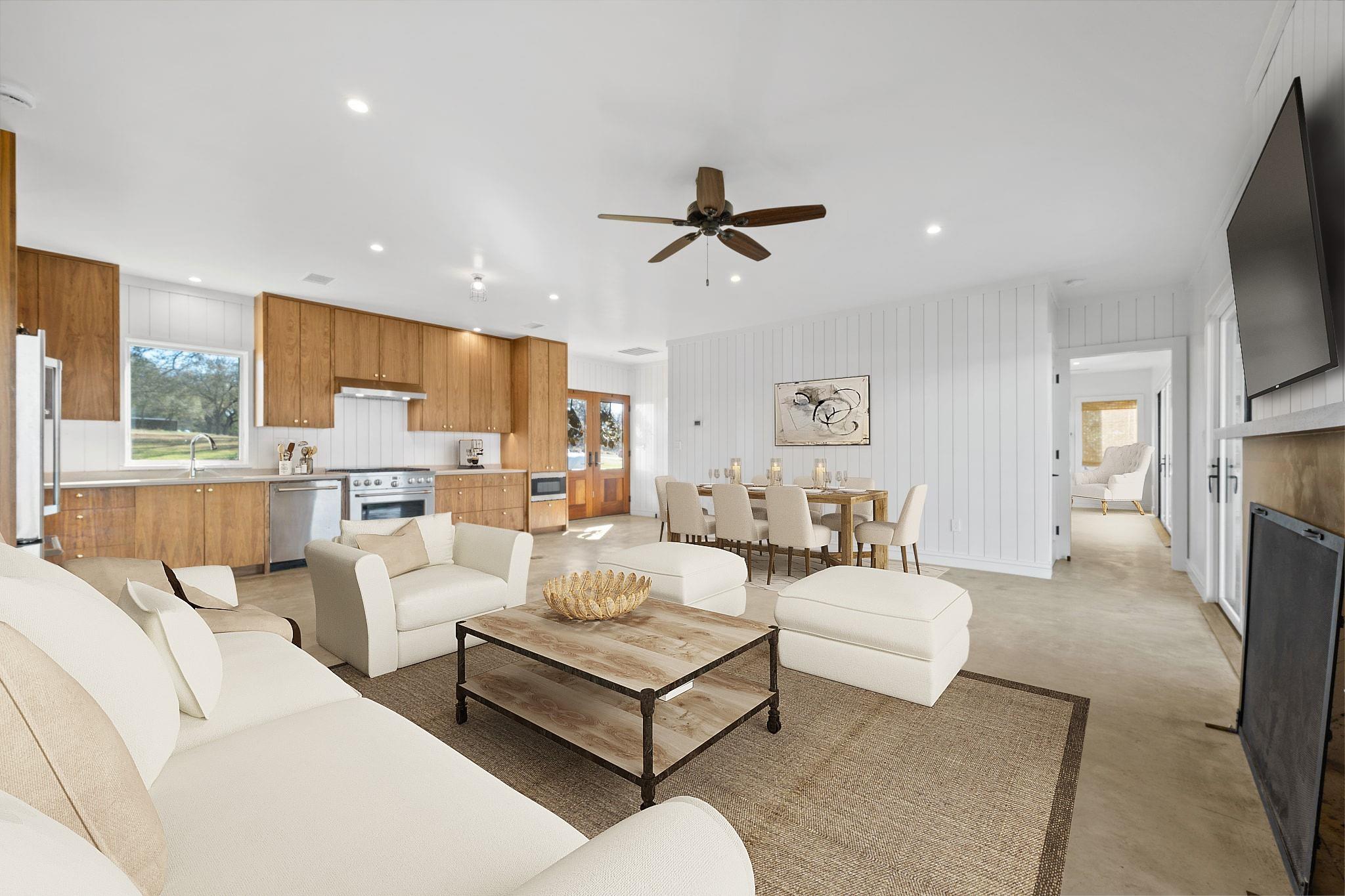 24423 Pedernales Dr, Spicewood, TX 78669