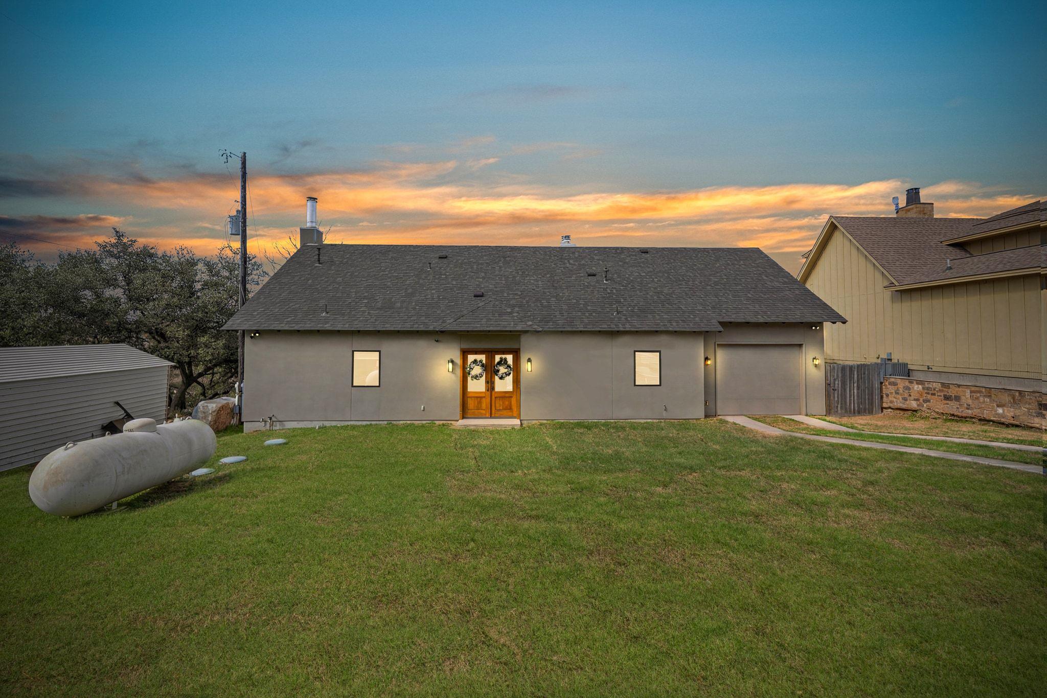 24423 Pedernales Dr, Spicewood, TX 78669