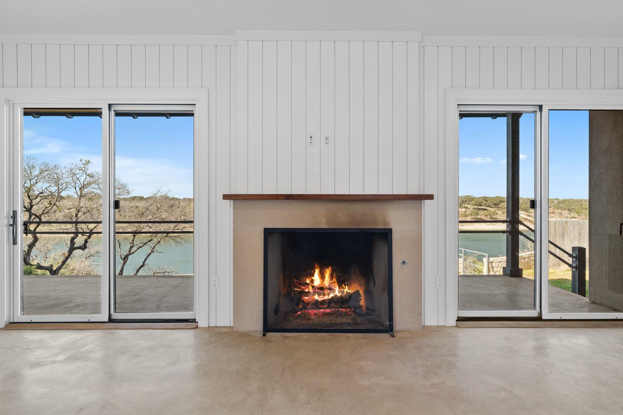 24423 Pedernales Dr, Spicewood, TX 78669