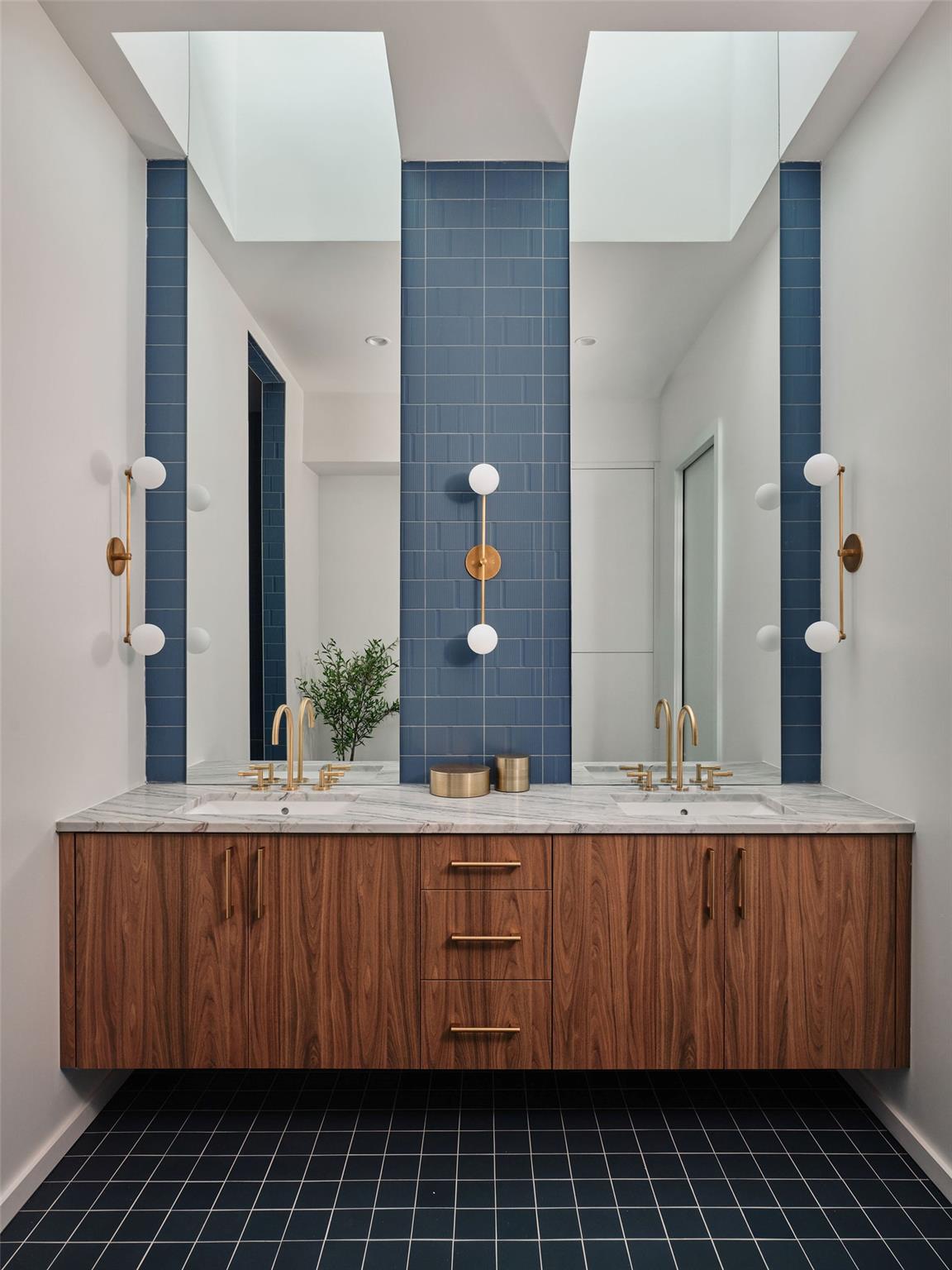 6411 Cary Dr, Austin, TX 78757