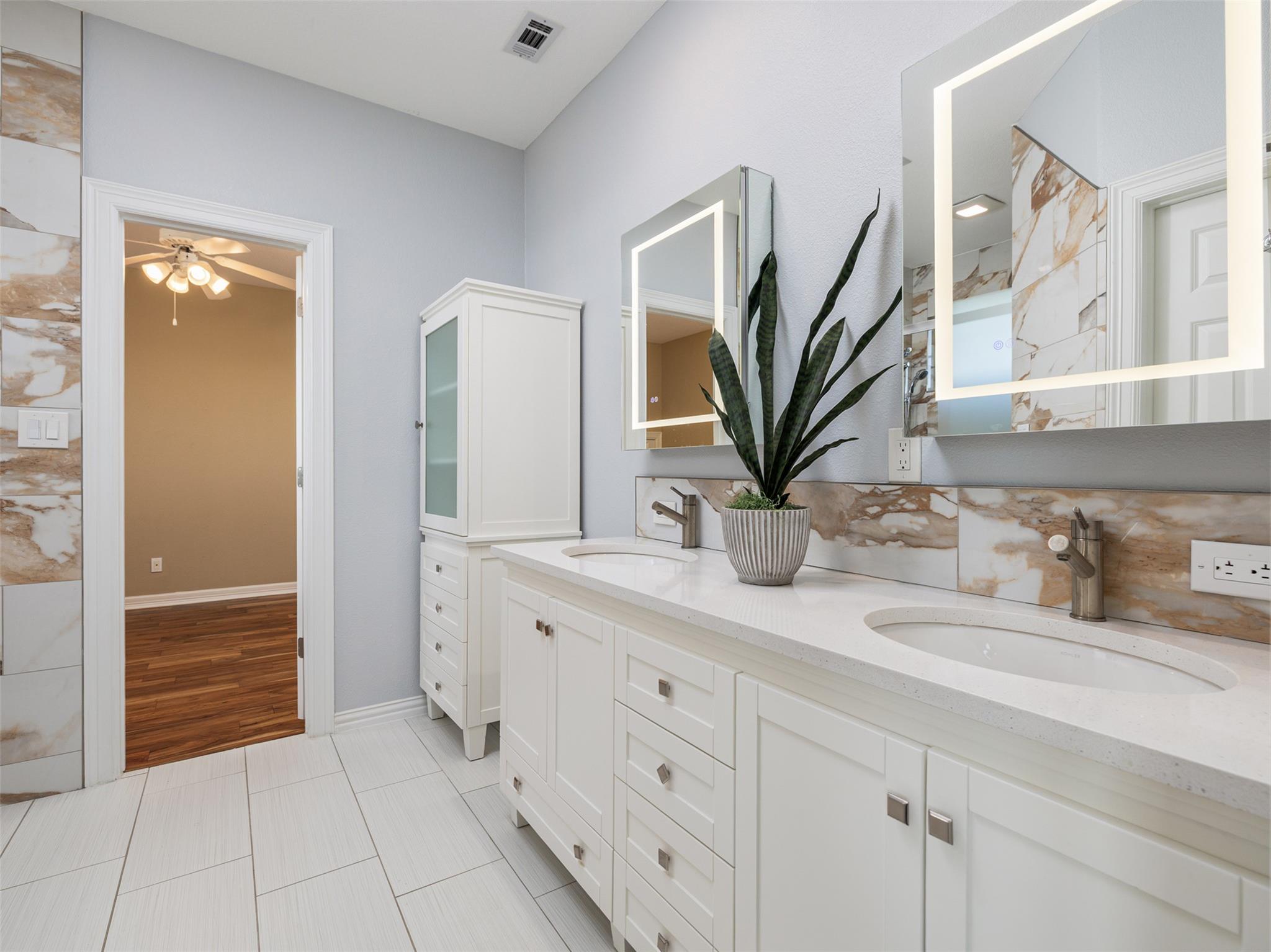 9805 Big View Dr, Austin, TX 78730