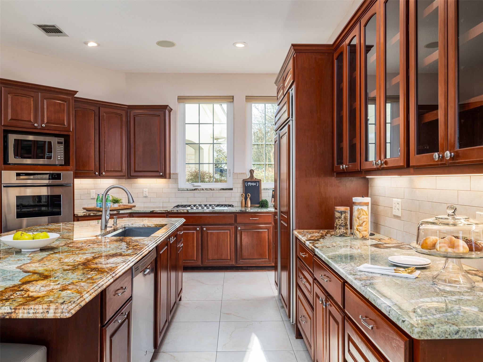 9805 Big View Dr, Austin, TX 78730