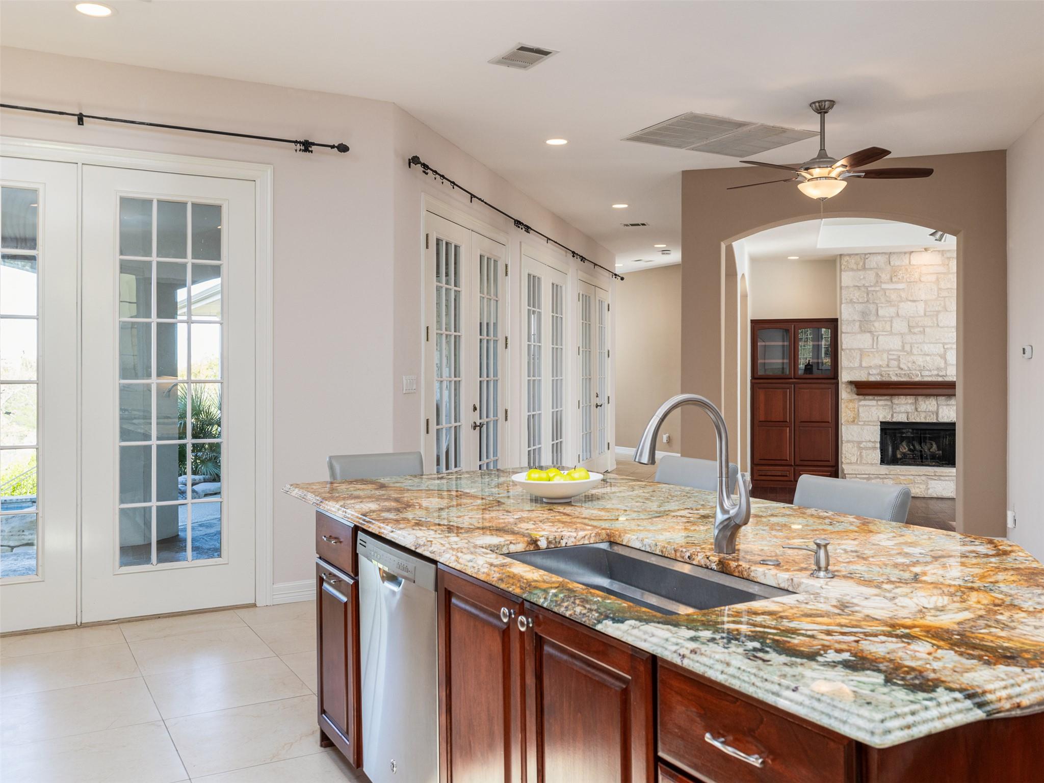 9805 Big View Dr, Austin, TX 78730