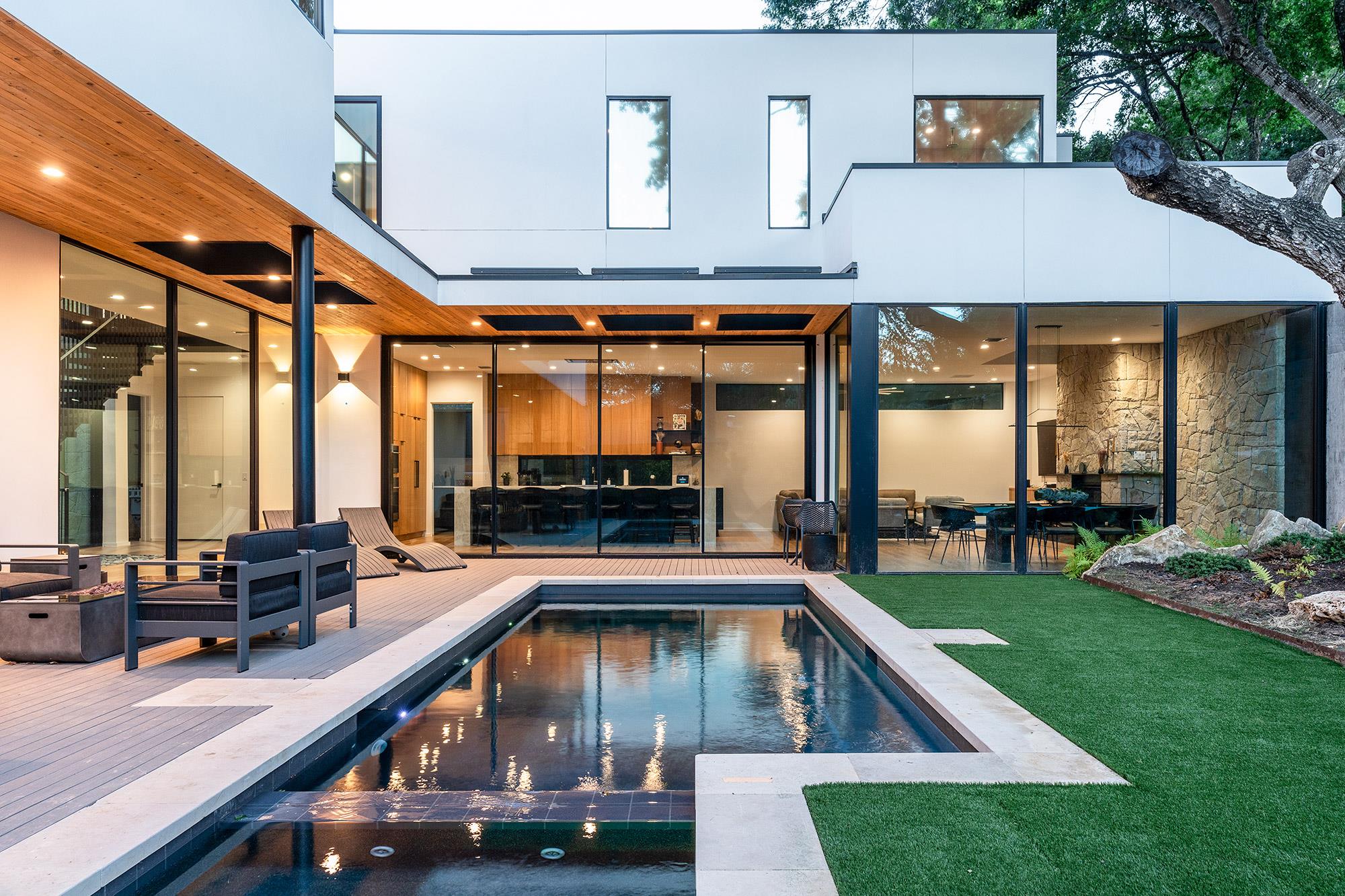 2108 Matterhorn Ln, Austin, TX 78704