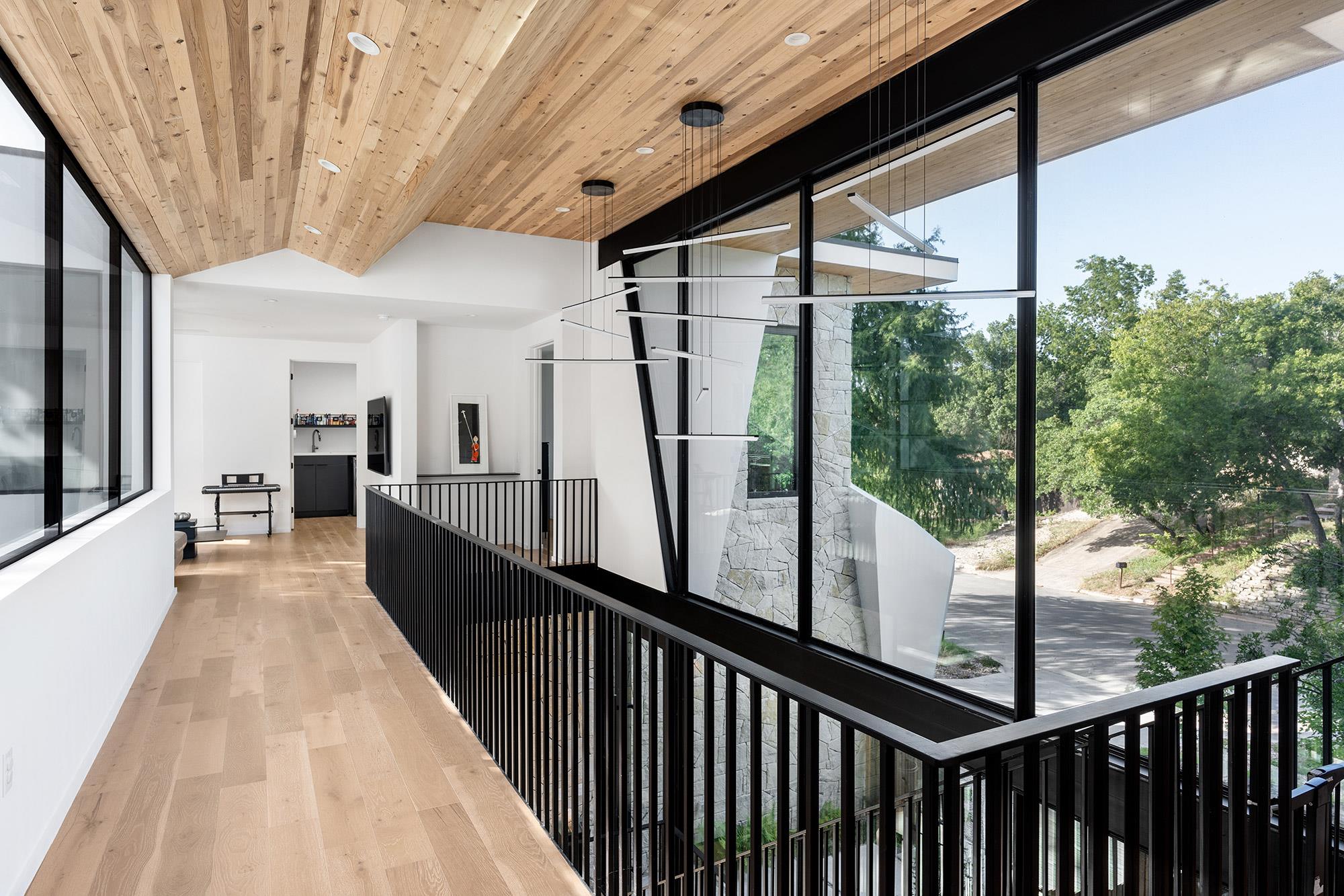 2108 Matterhorn Ln, Austin, TX 78704