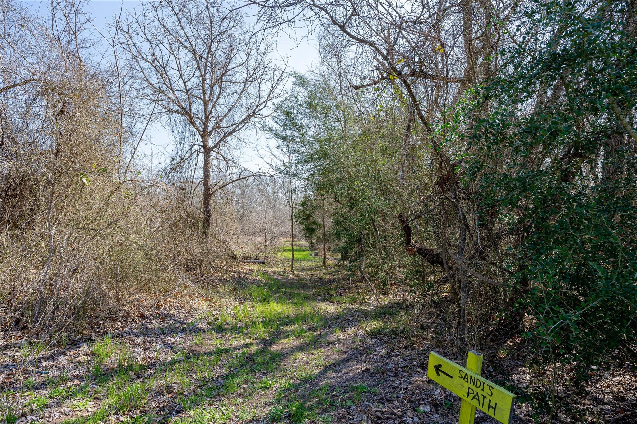 5672 Fm 86, Luling, TX 78648